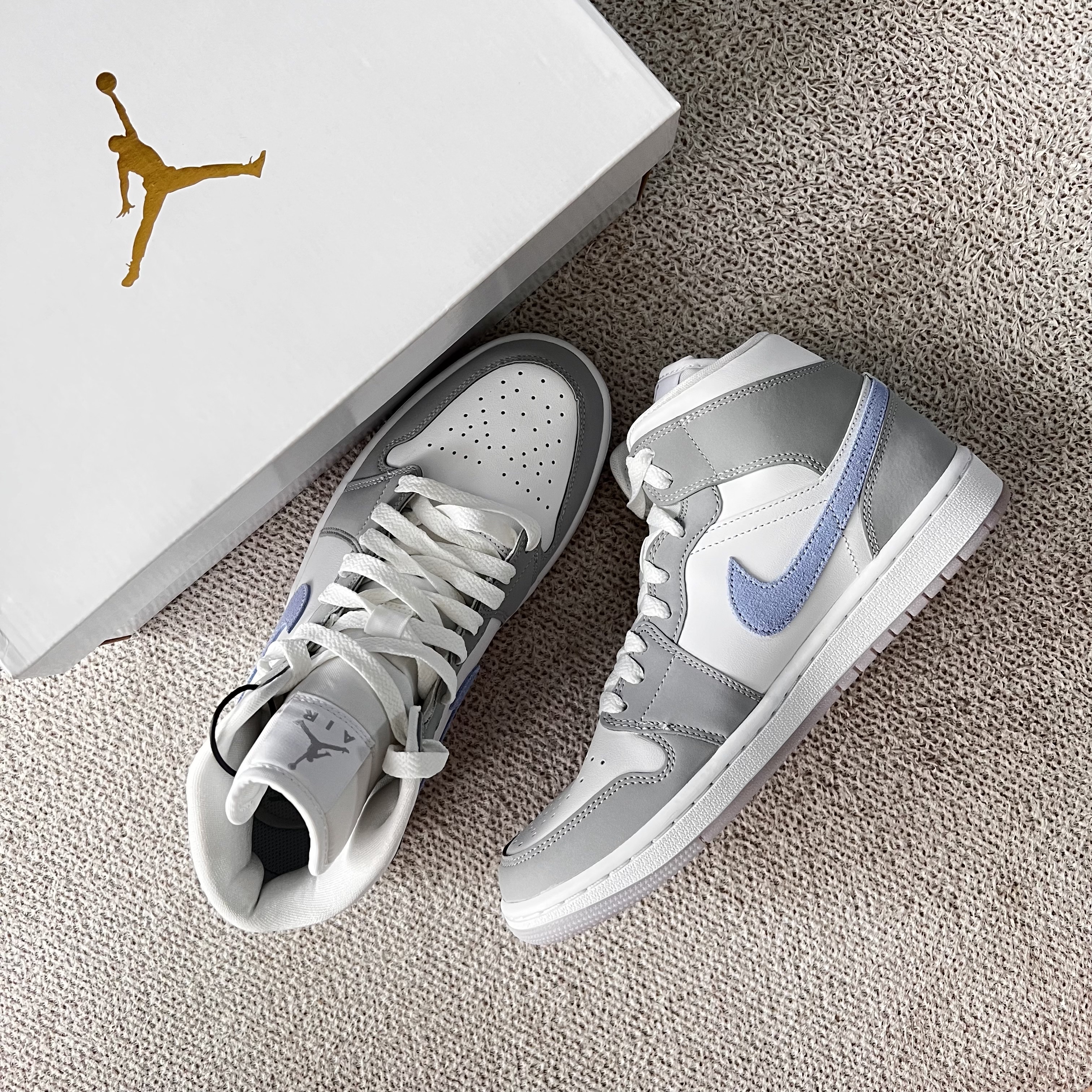 (W) Jordan 1 Mid Wolf Grey 착용 스타일