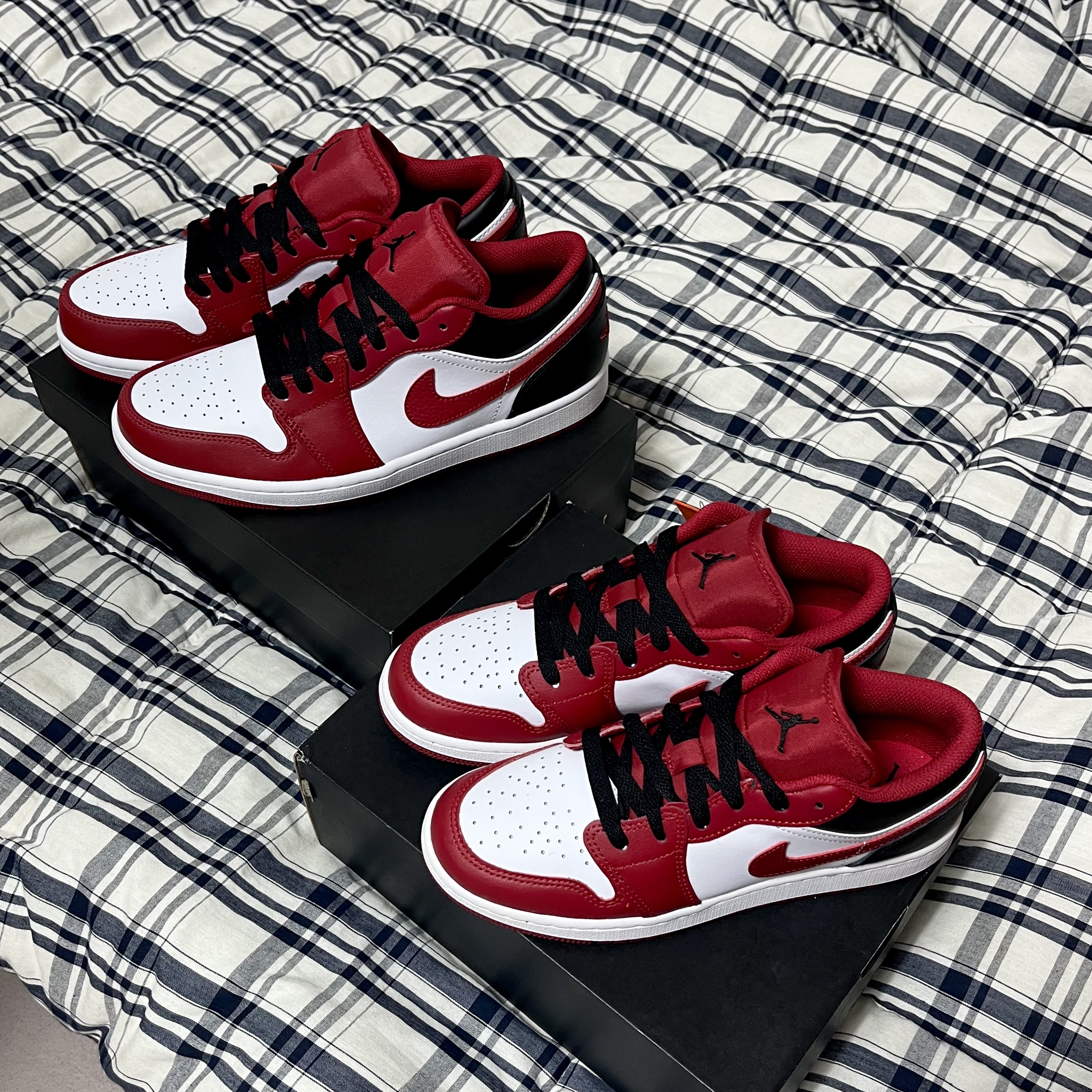 Jordan 1 Low White Gym Red Black, (GS) Jordan 1 Low White Gym Red Black 착용 스타일