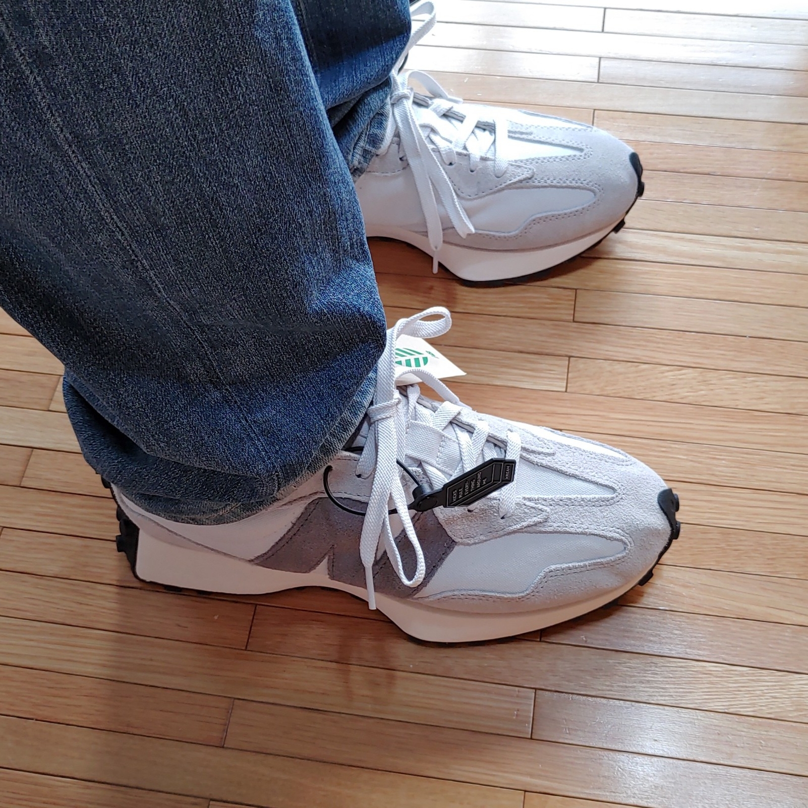 New Balance 327 Nimbus Cloud Rain Cloud 착용 스타일 - 3