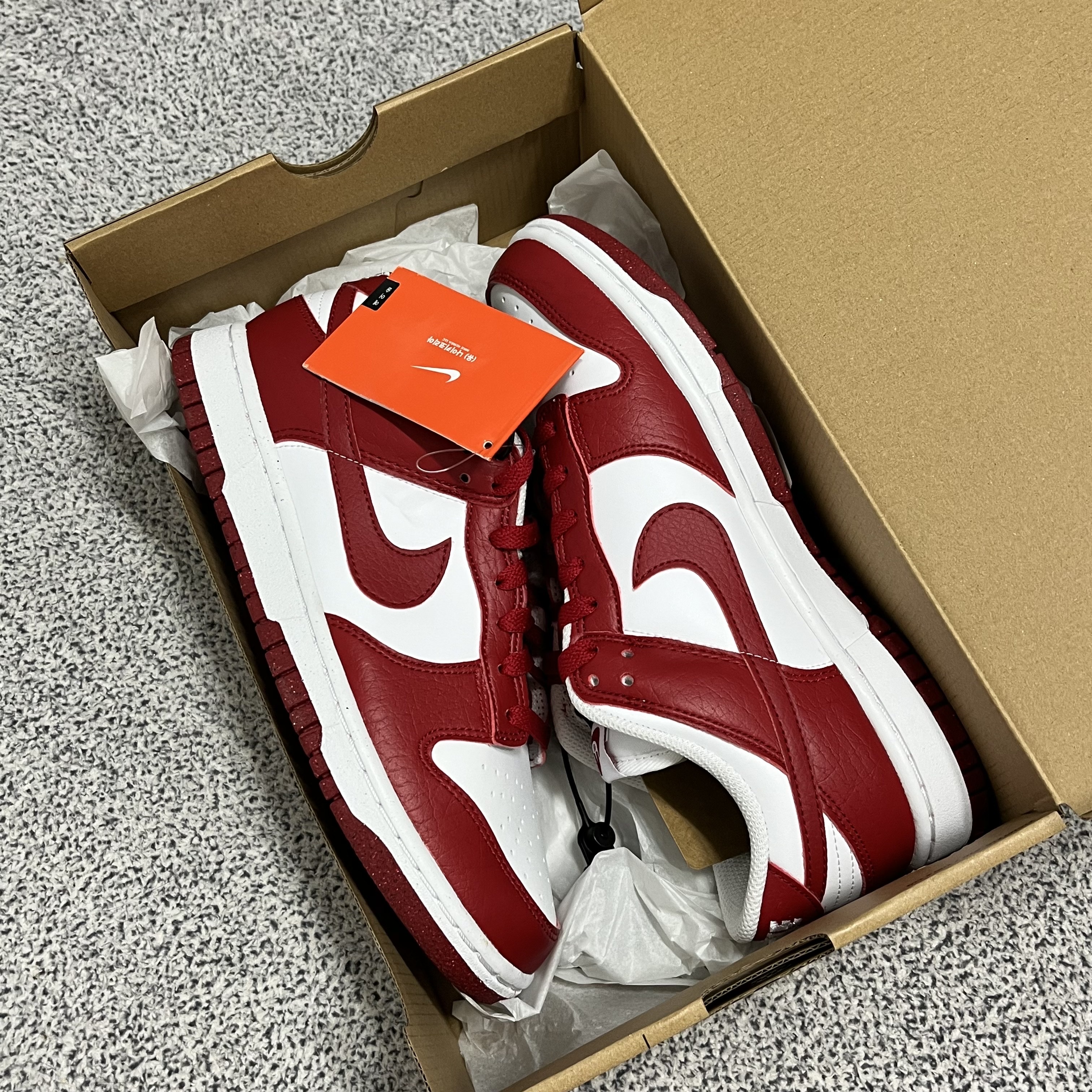 (W) Nike Dunk Low Next Nature Gym Red 착용 스타일 - 2