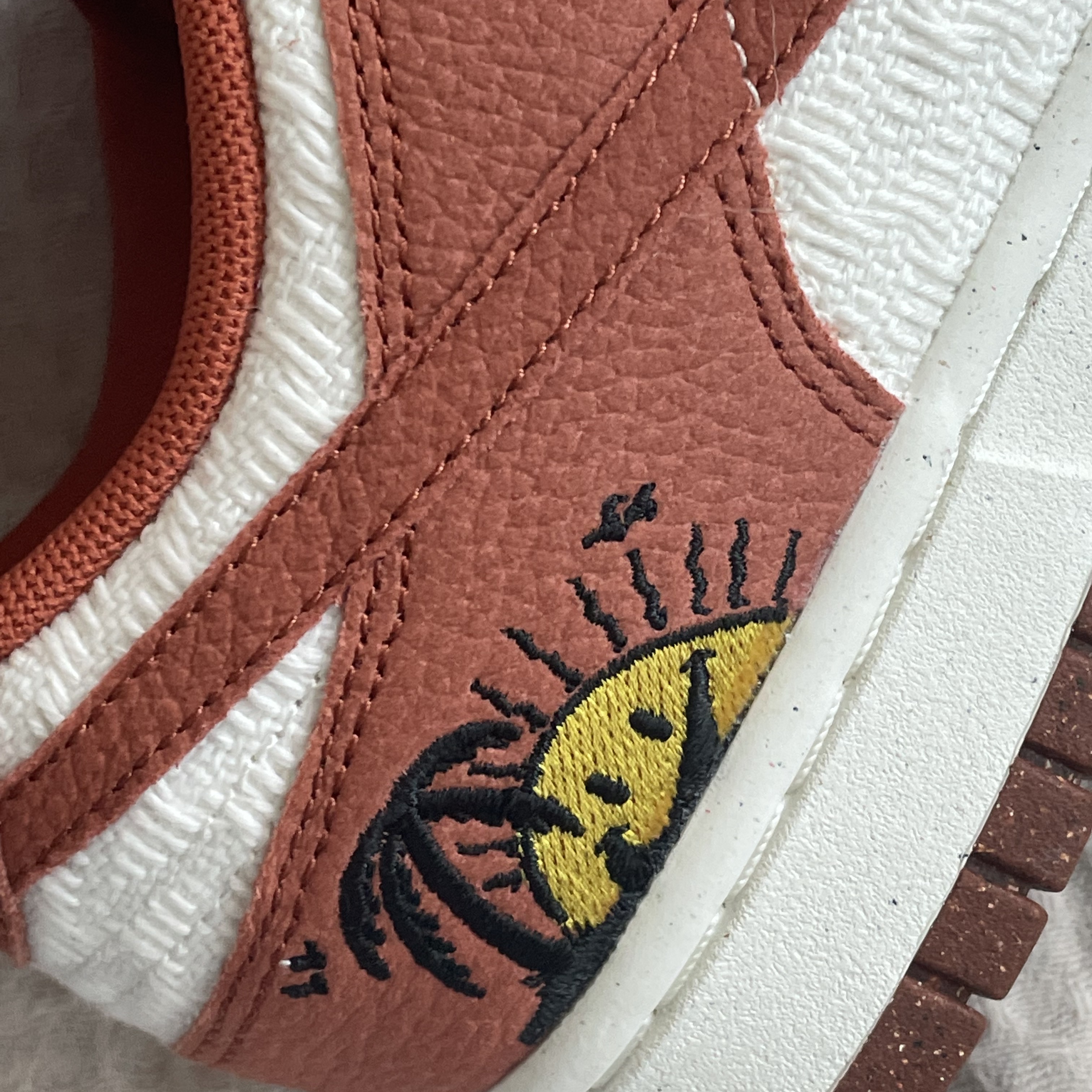 (W) Nike Dunk Low SE Sun Club Burnt Sunrise 착용 스타일 - 3