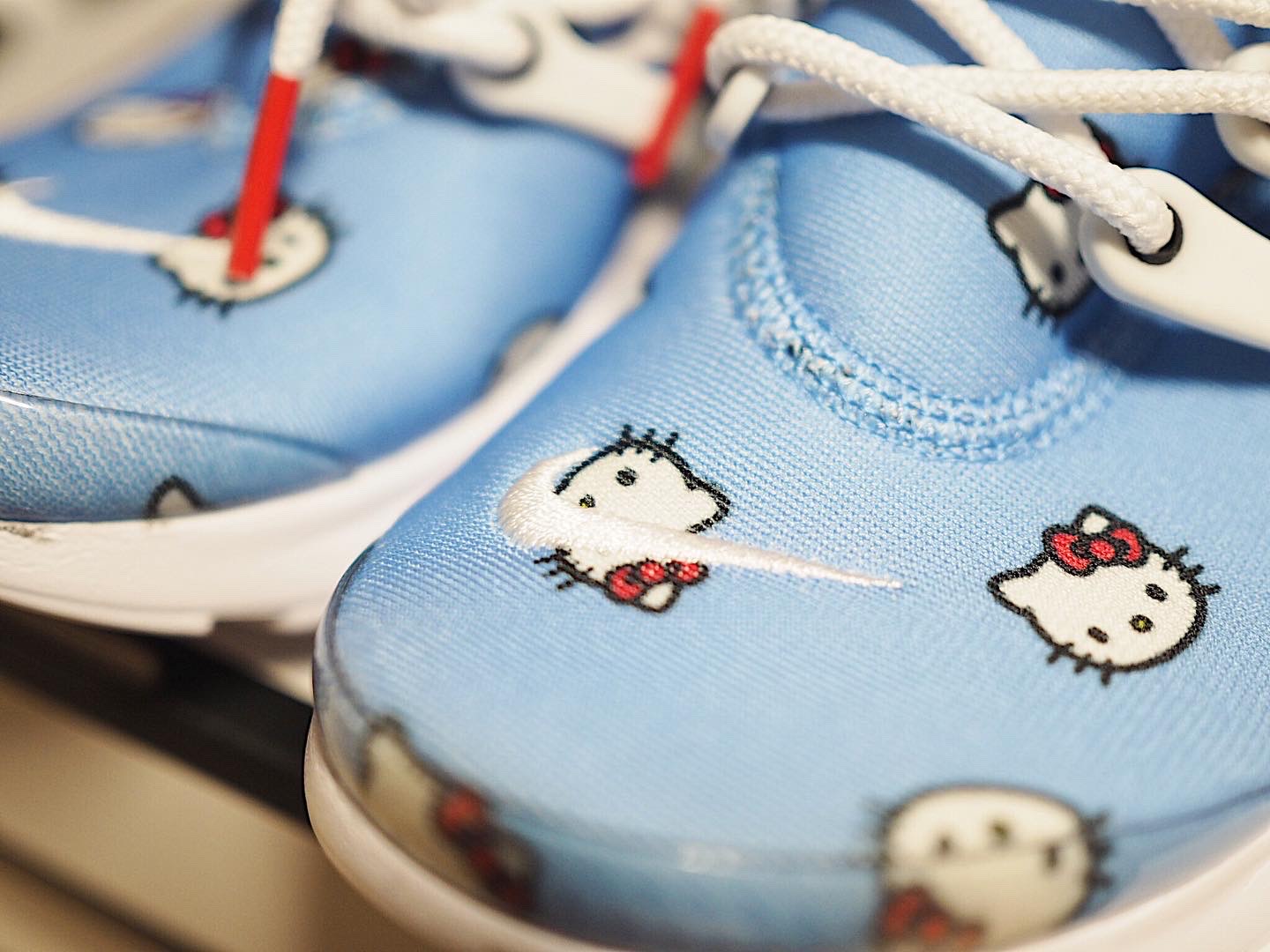 (PS) Nike x Hello Kitty Air Presto University Blue, Jordan 6 x Travis Scott Retro SP British Khaki 착용 스타일 - 2