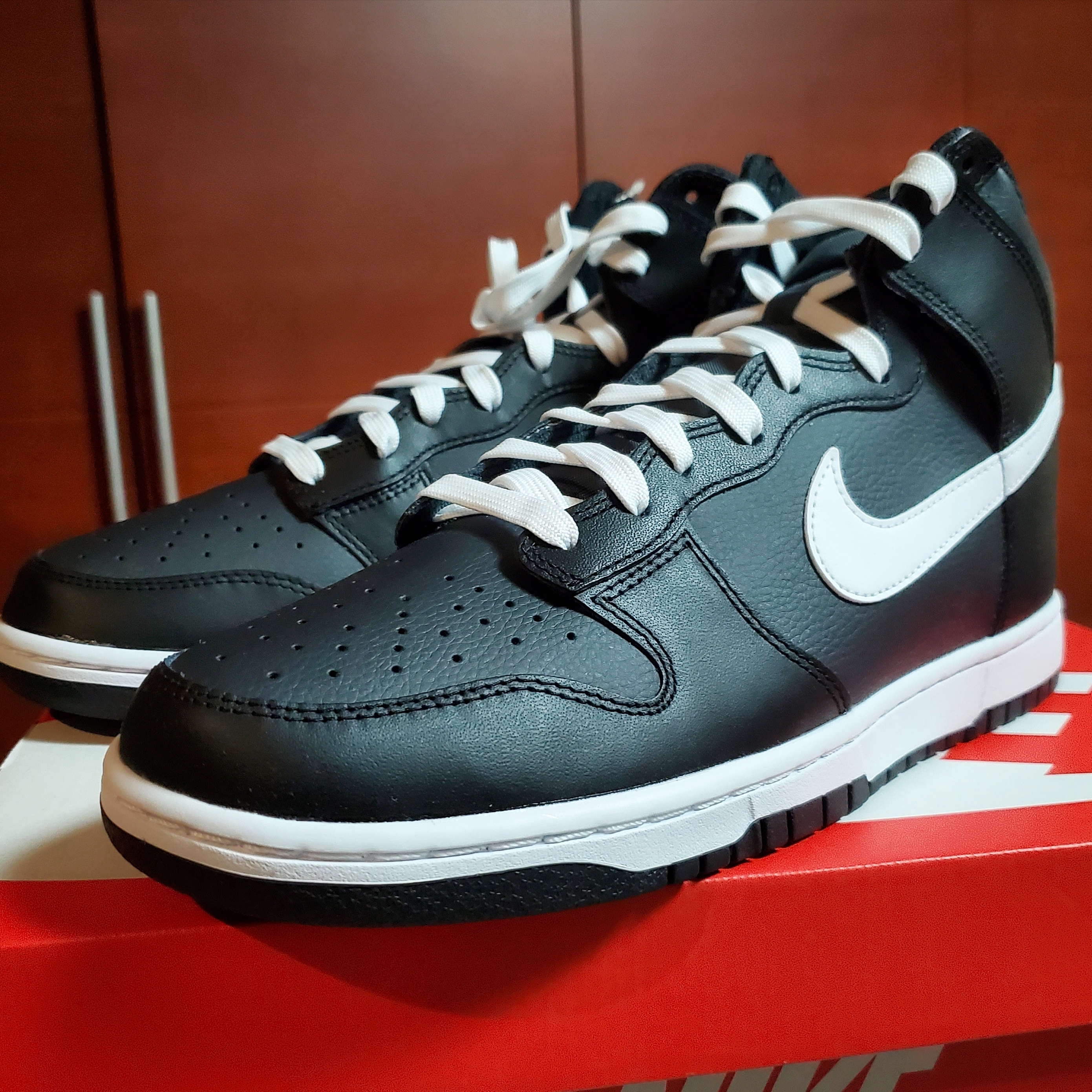 Nike Dunk High Retro Anthracite White Black 착용 스타일