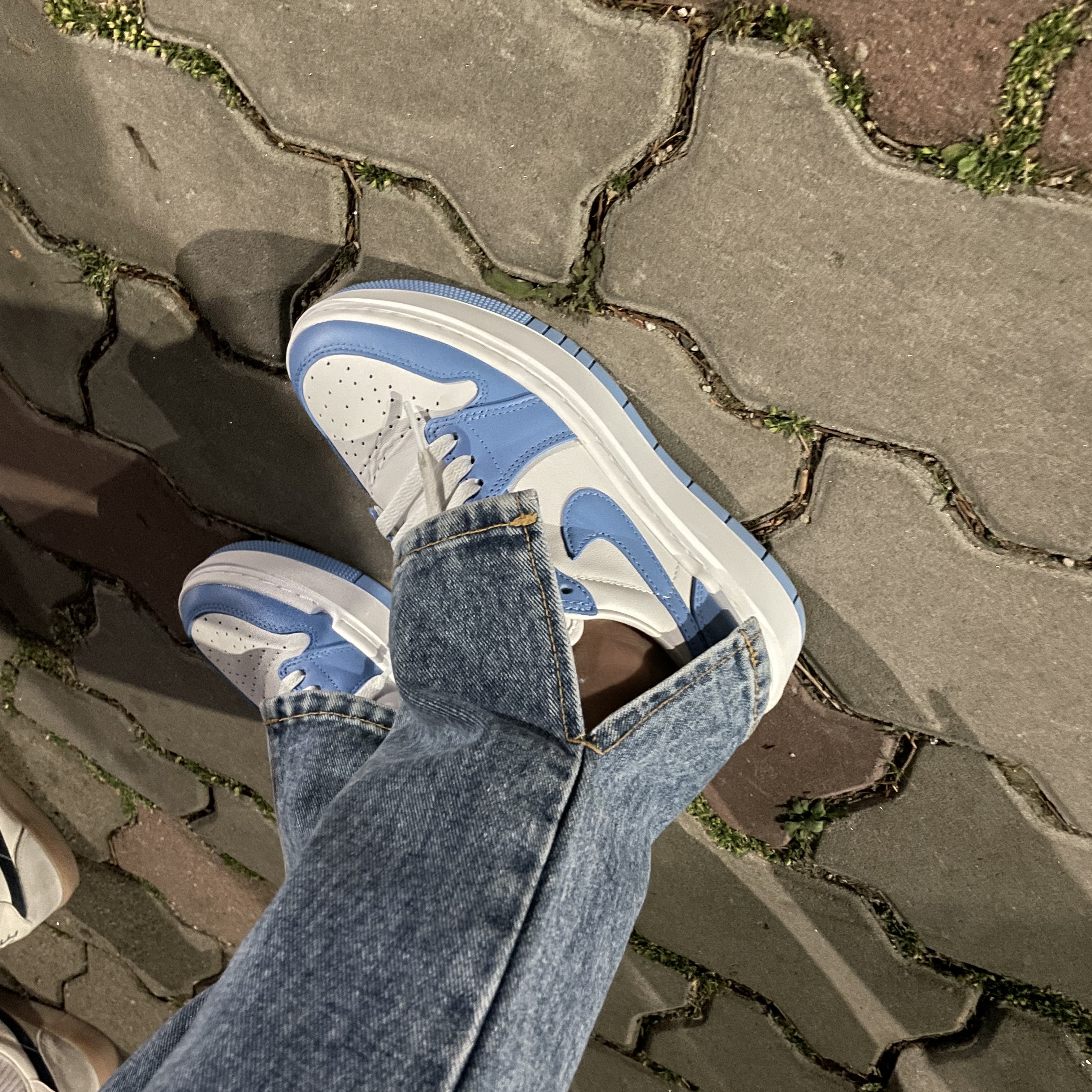 (W) Jordan 1 Elevate Low SE University Blue 착용 스타일