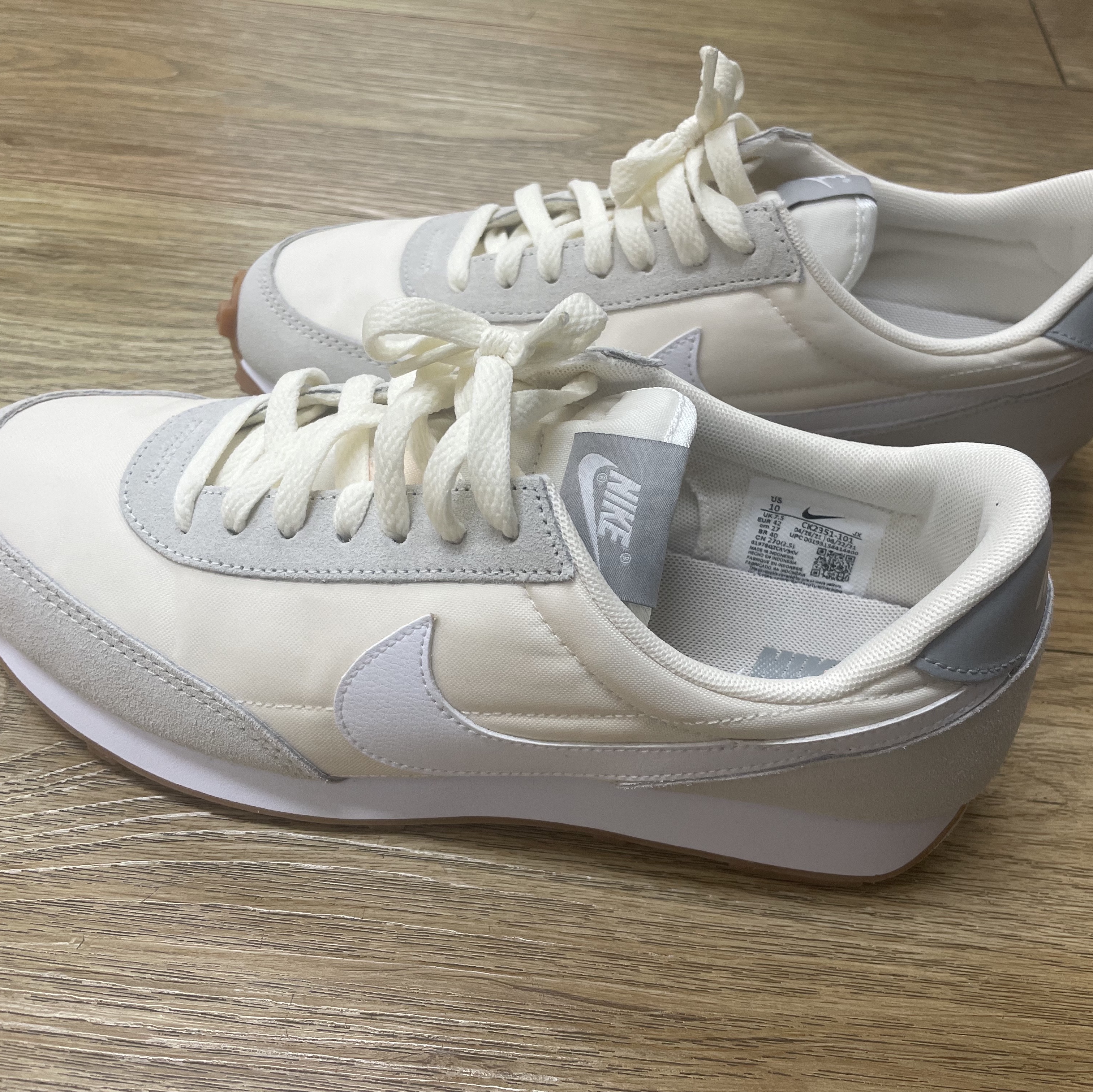 (W) Nike Daybreak Summit White 착용 스타일 - 2