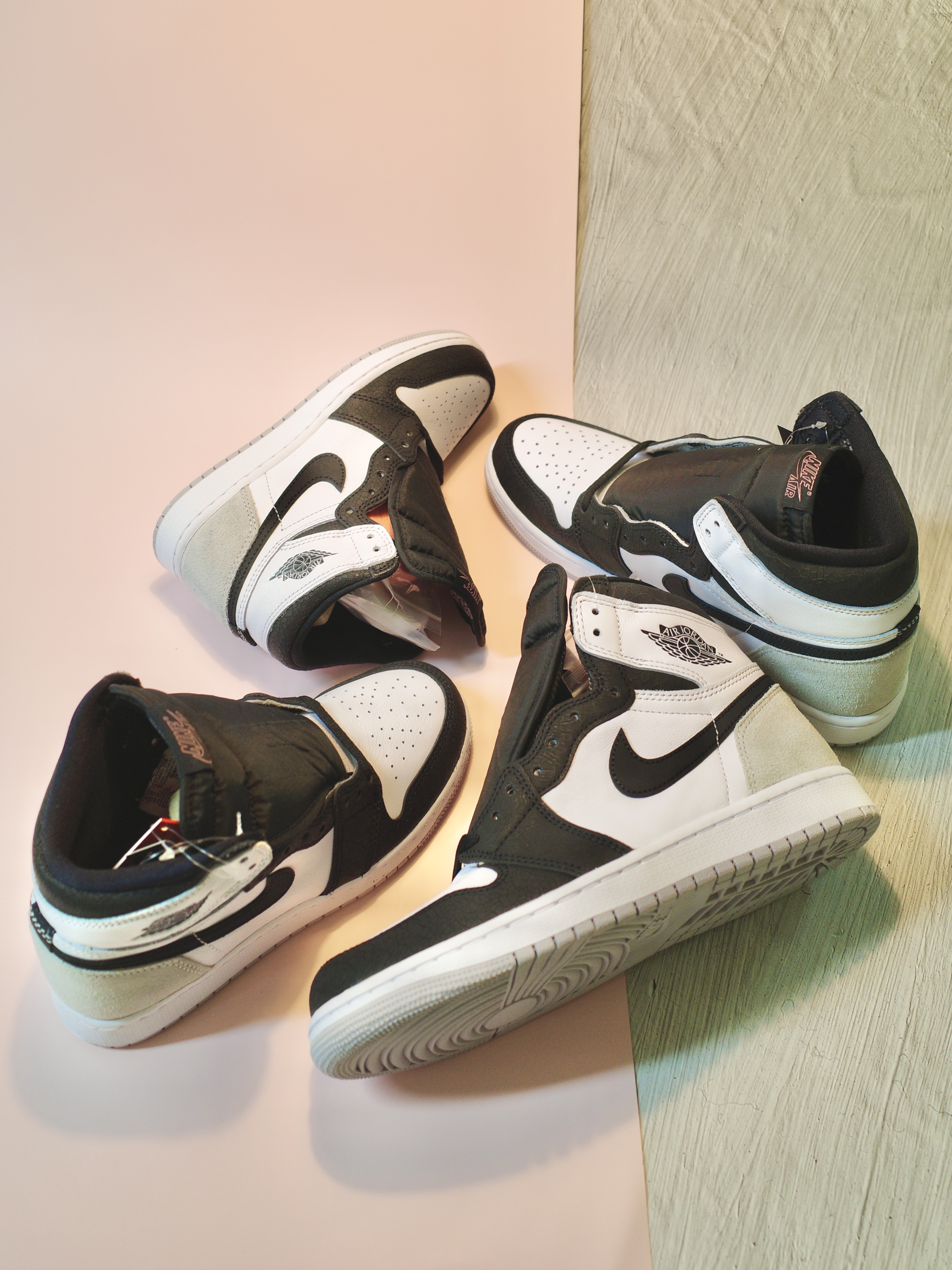 Jordan 1 Retro High OG Bleached Coral, (GS) Jordan 1 Retro High OG Bleached Coral 착용 스타일 - 2