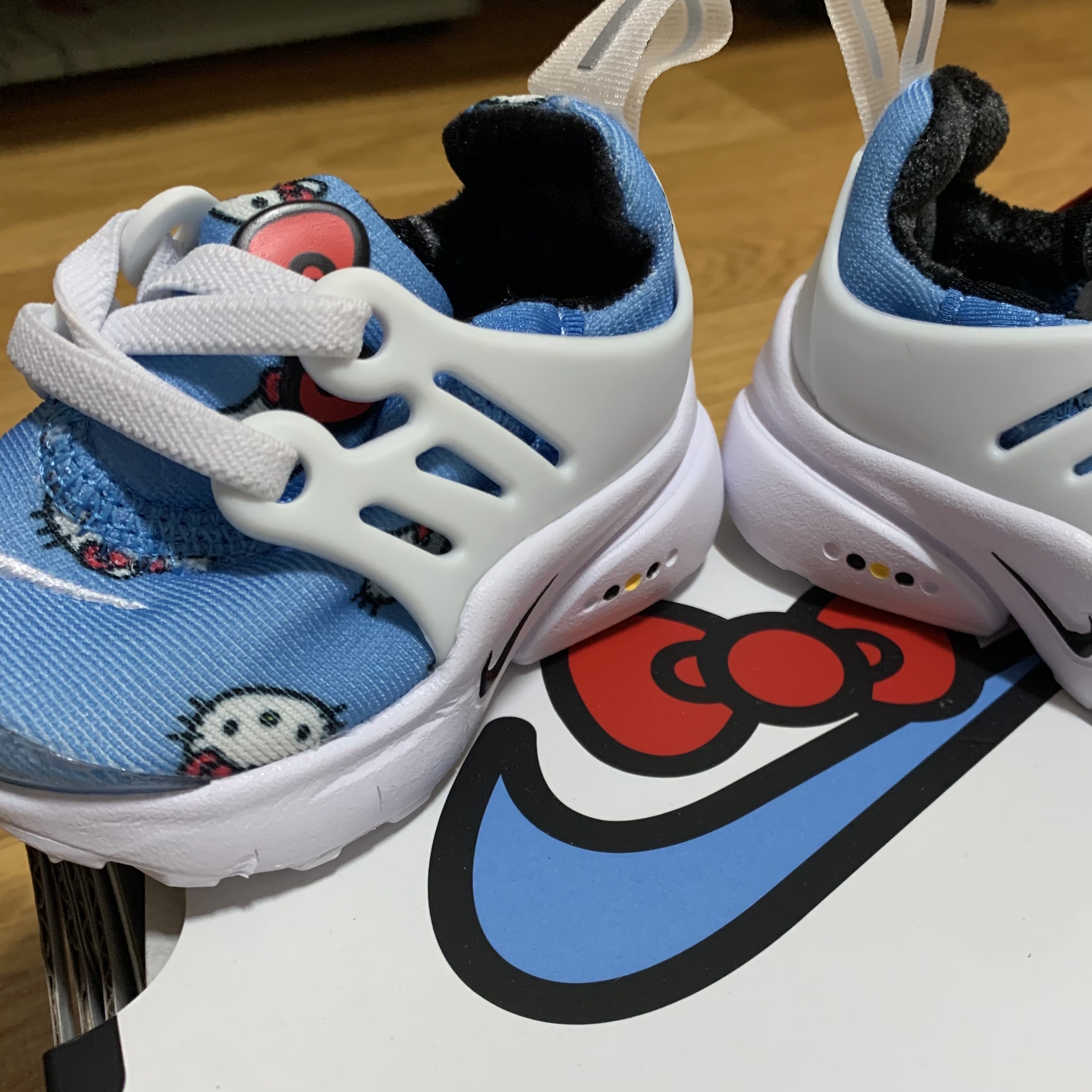 (TD) Nike x Hello Kitty Air Presto University Blue, Nike x Hello Kitty Air Presto University Blue 착용 스타일 - 2