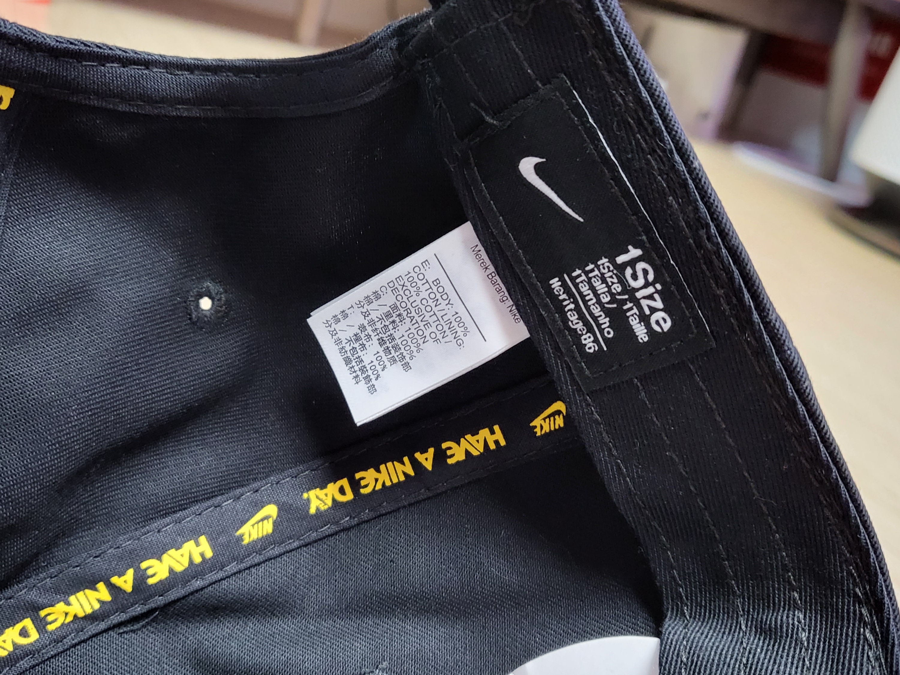 Nike Heritage 86 Cap Black 착용 스타일 - 4