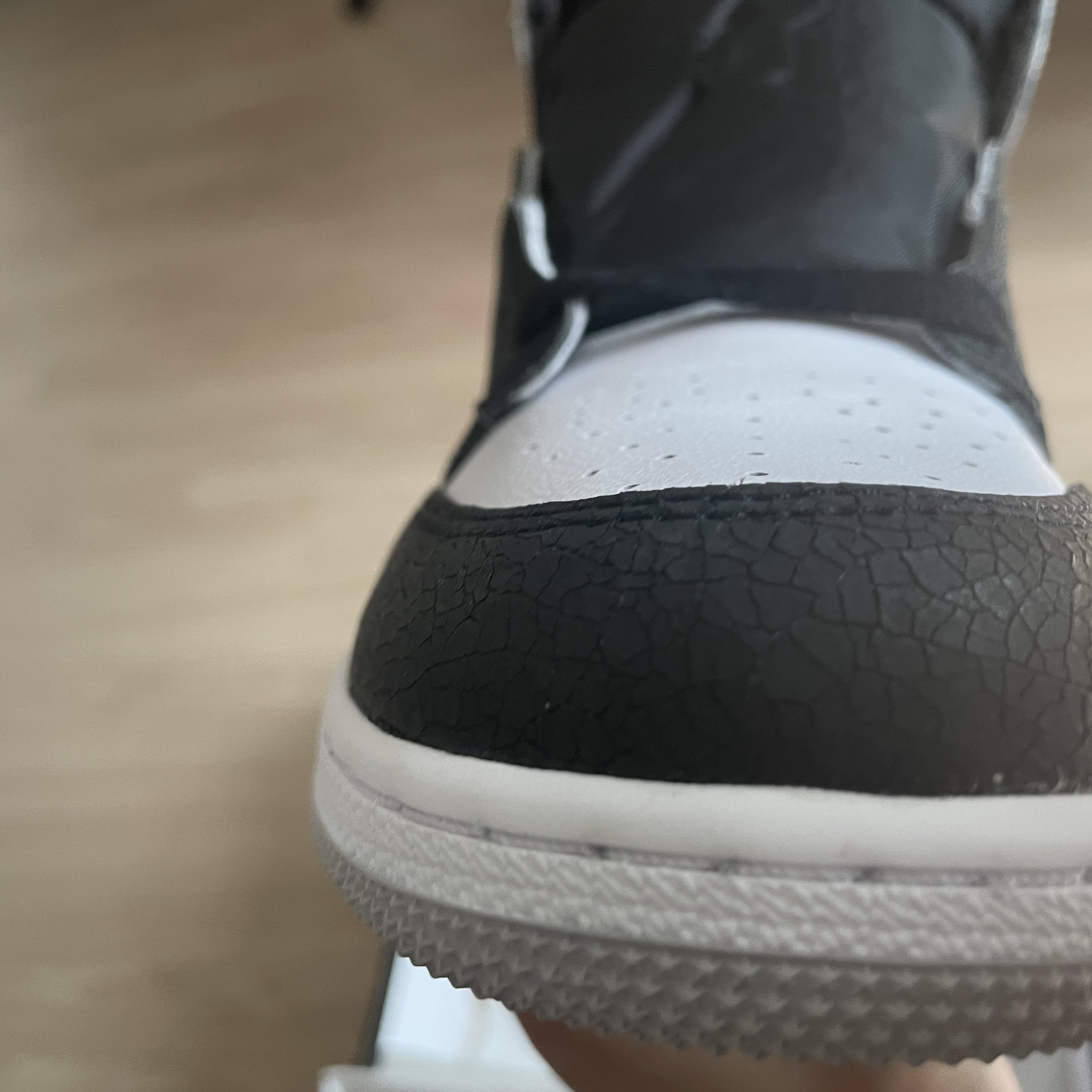 (GS) Jordan 1 Retro High OG Bleached Coral 착용 스타일 - 4
