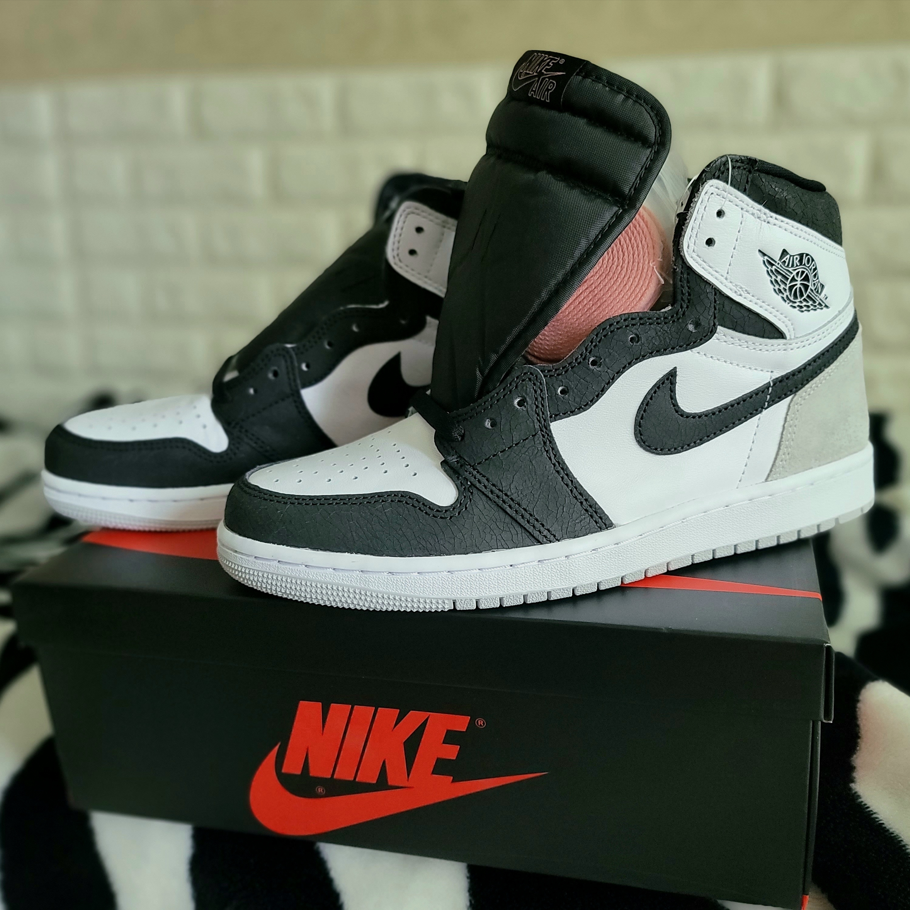 Jordan 1 Retro High OG Bleached Coral 착용 스타일