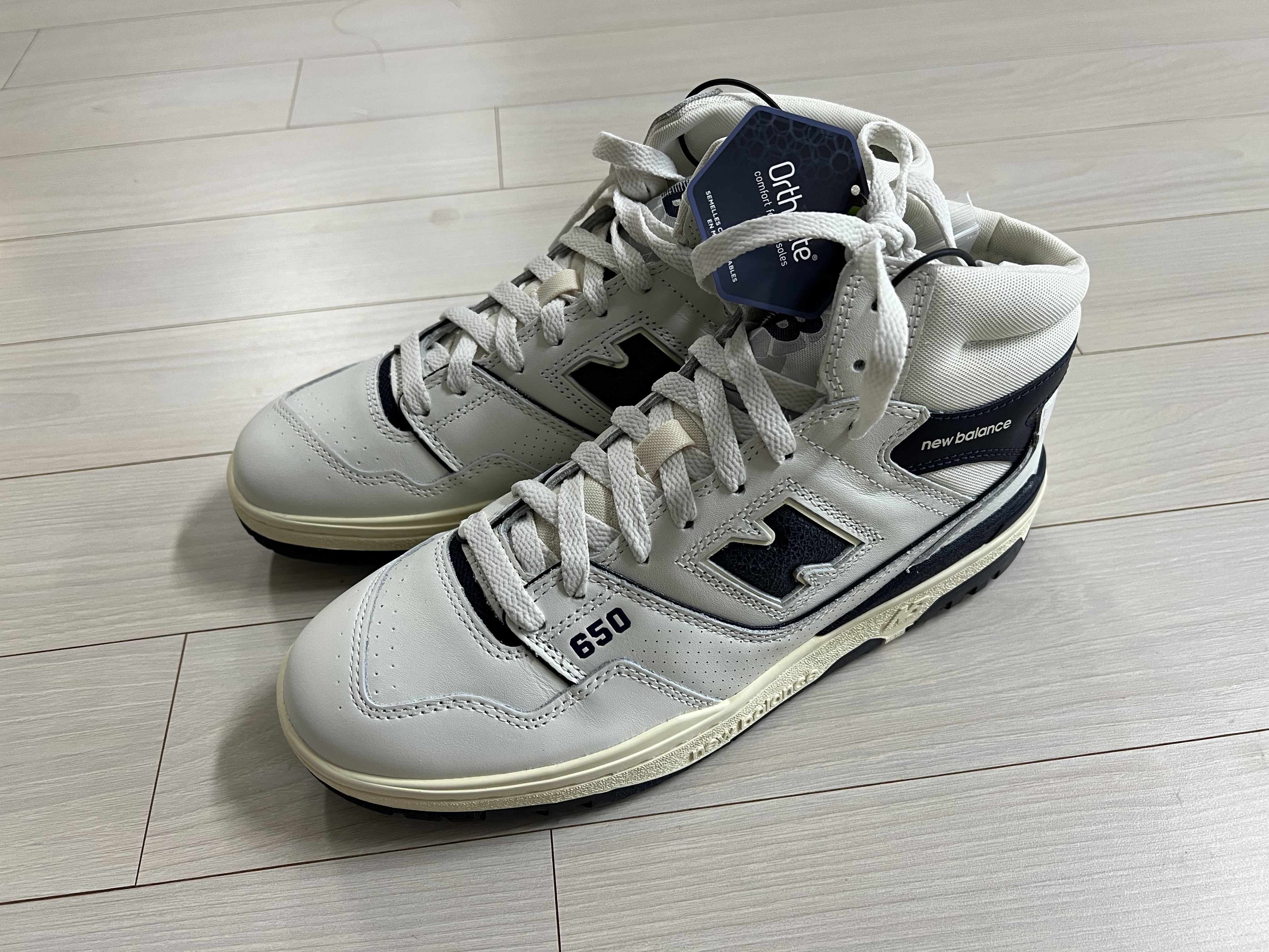 New Balance x Aime Leon Dore 650R White Navy 착용 스타일 - 1
