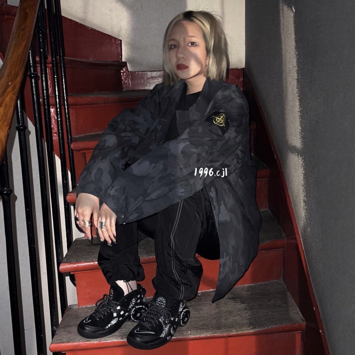 Supreme x Stone Island Reactive Ice Camo Ripstop Jacket Black - 22SS 착용 스타일 - 2
