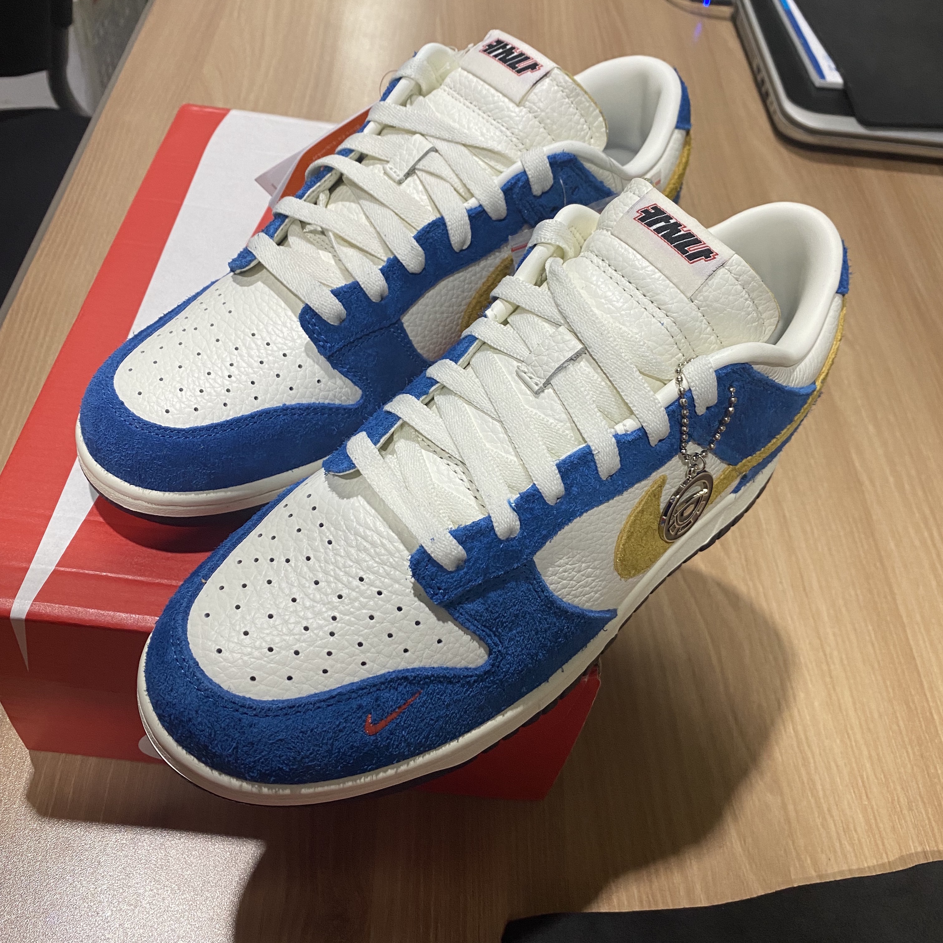 Nike x Kasina Dunk Low 80's Bus 착용 스타일 - 1