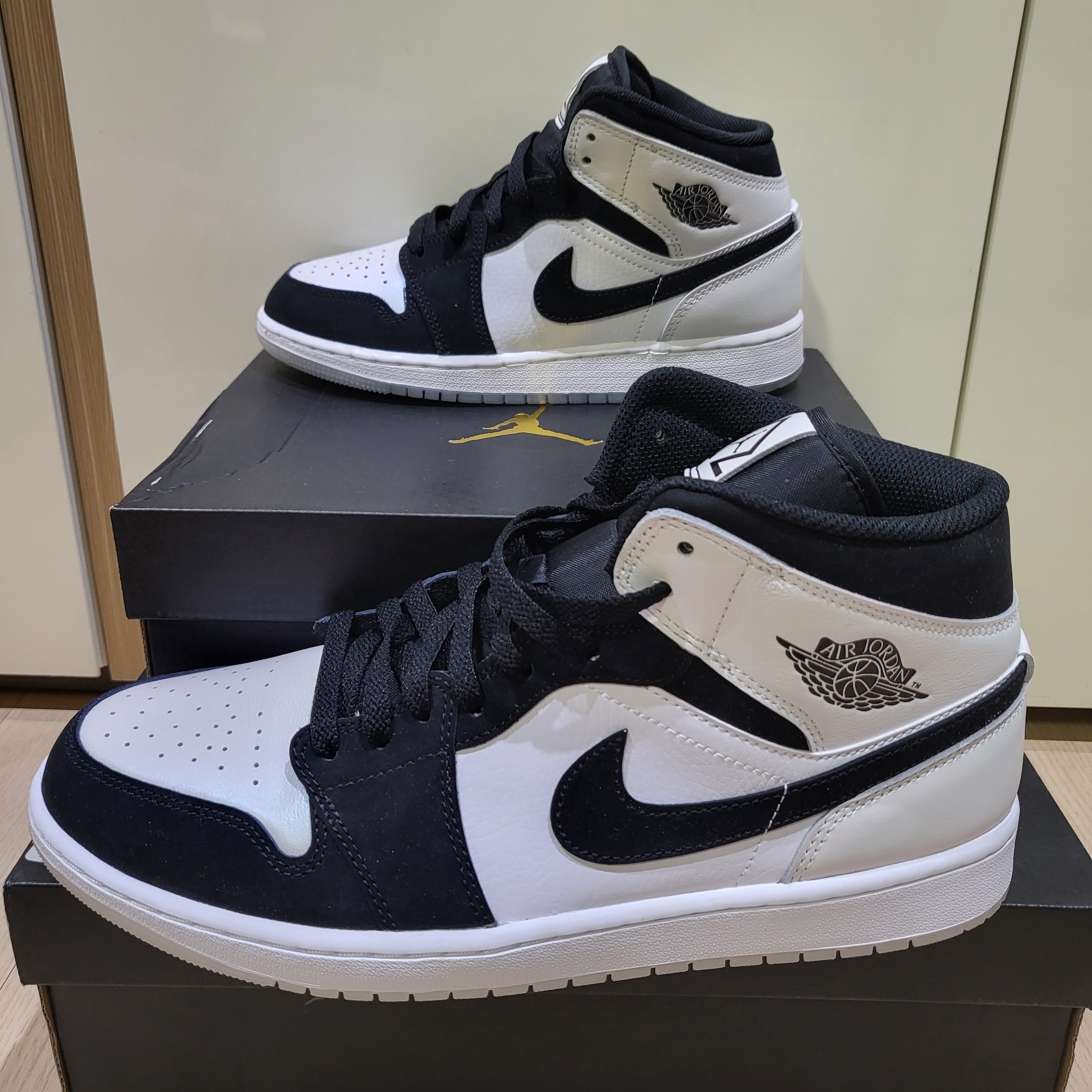 Jordan 1 Mid SE Diamond, (GS) Jordan 1 Mid SE Diamond 착용 스타일 - 2