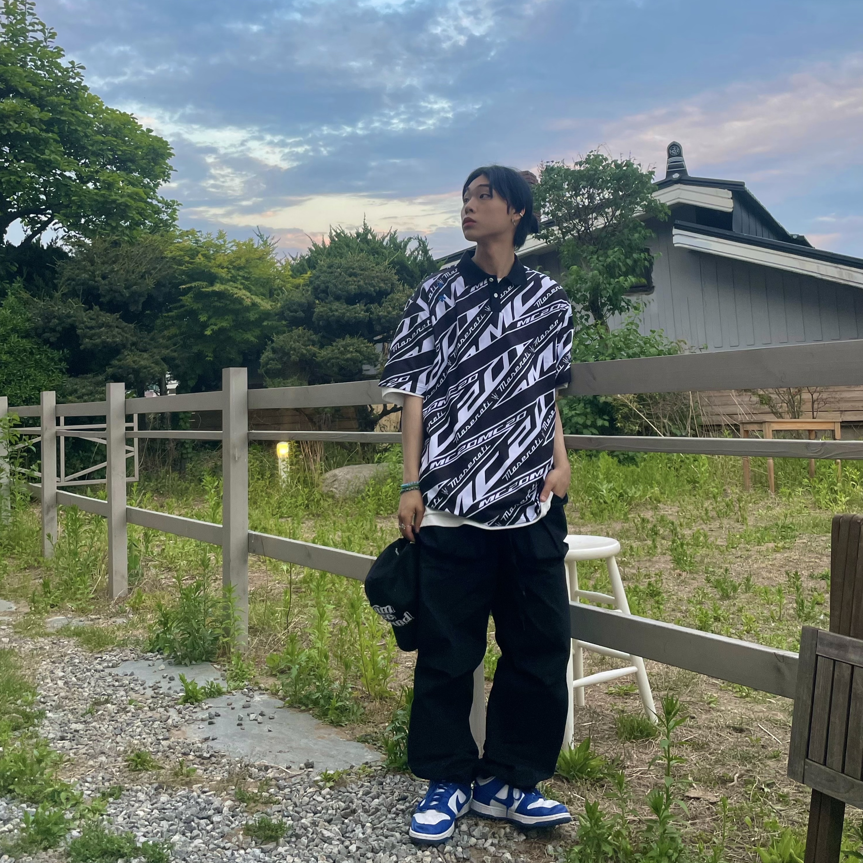 Nike Dunk Low SP Kentucky 2020, Nike Air Force 1 Mid QS University Red and Midnight Navy 착용 스타일 - 2