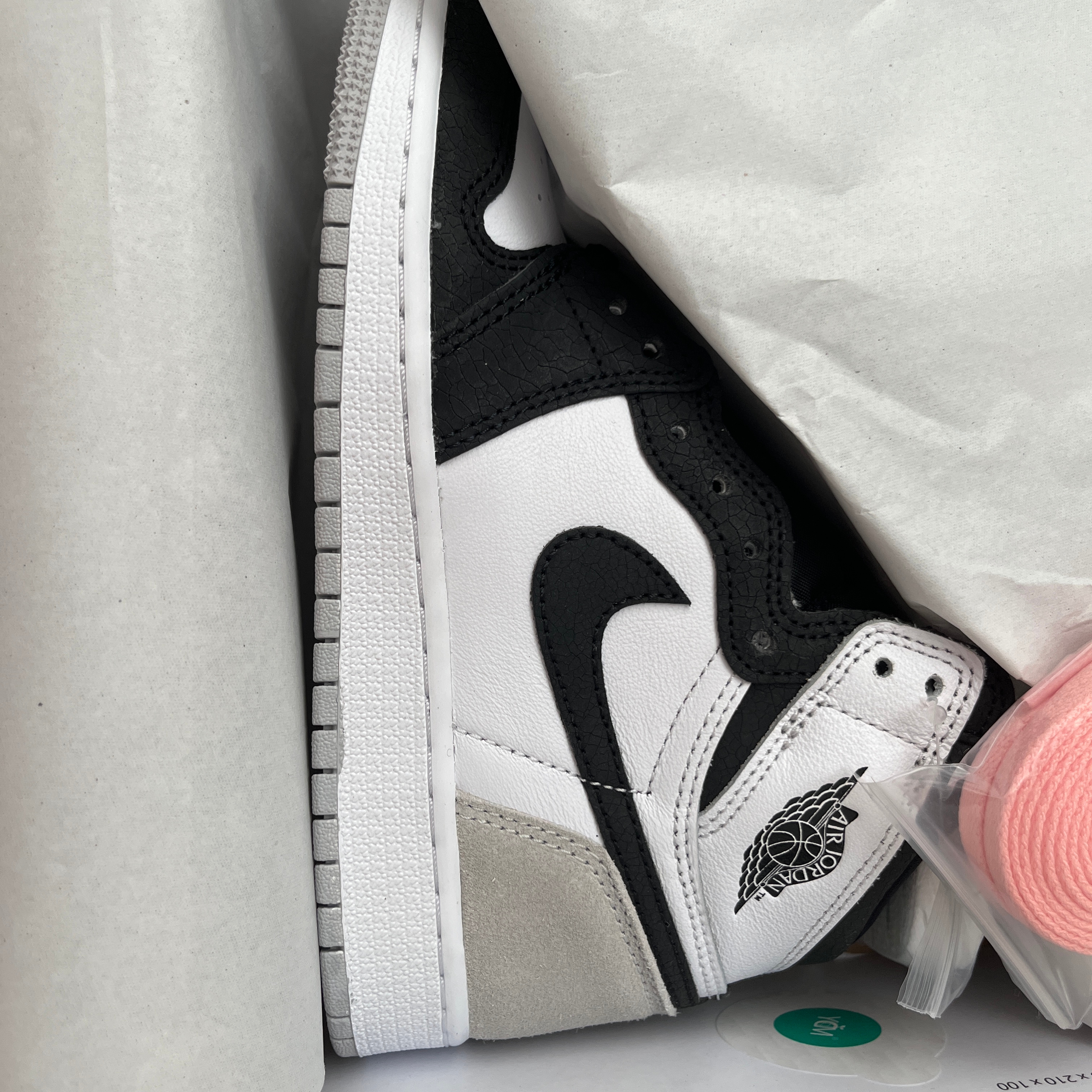 (GS) Jordan 1 Retro High OG Bleached Coral 착용 스타일
