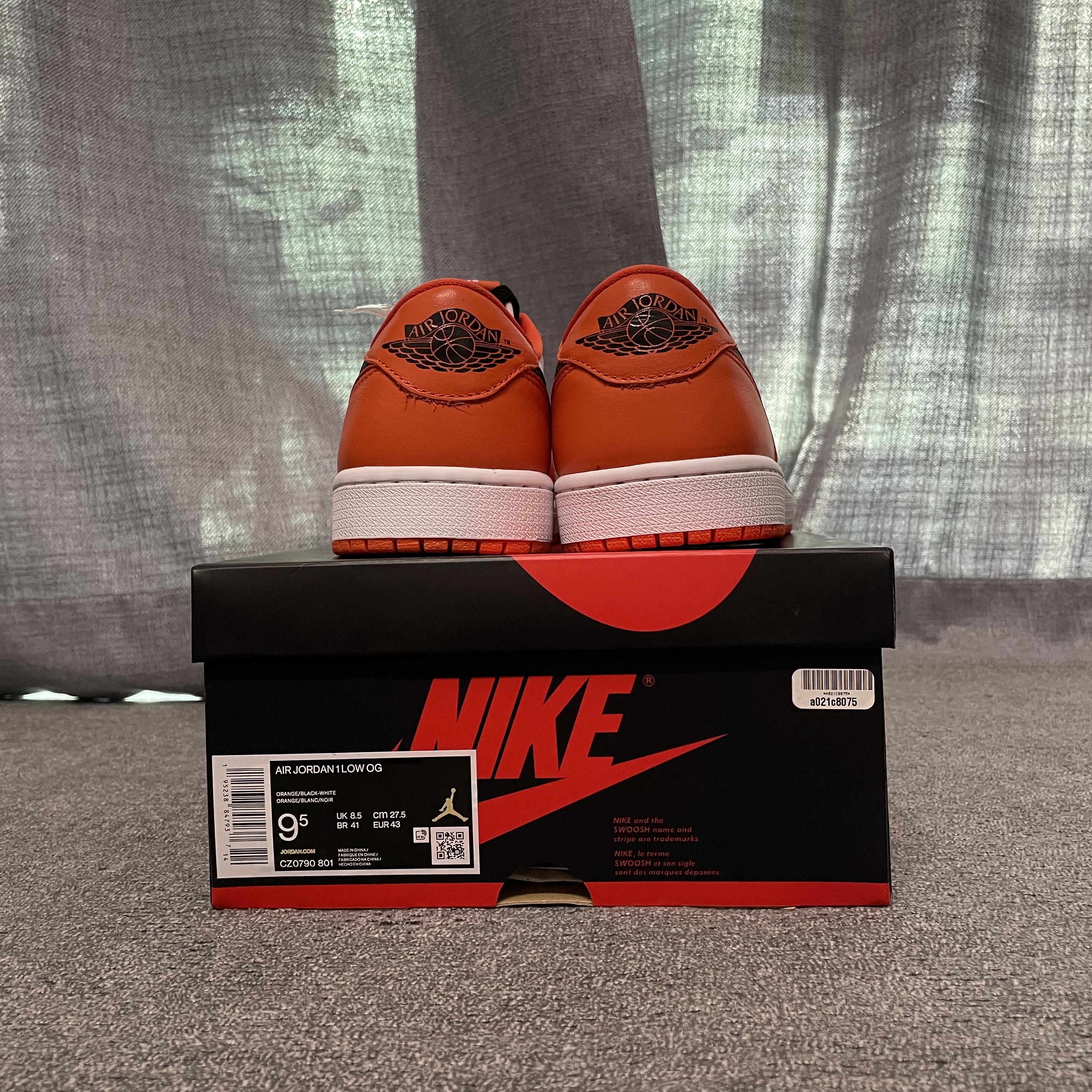 Jordan 1 Low OG Starfish 착용 스타일 - 3