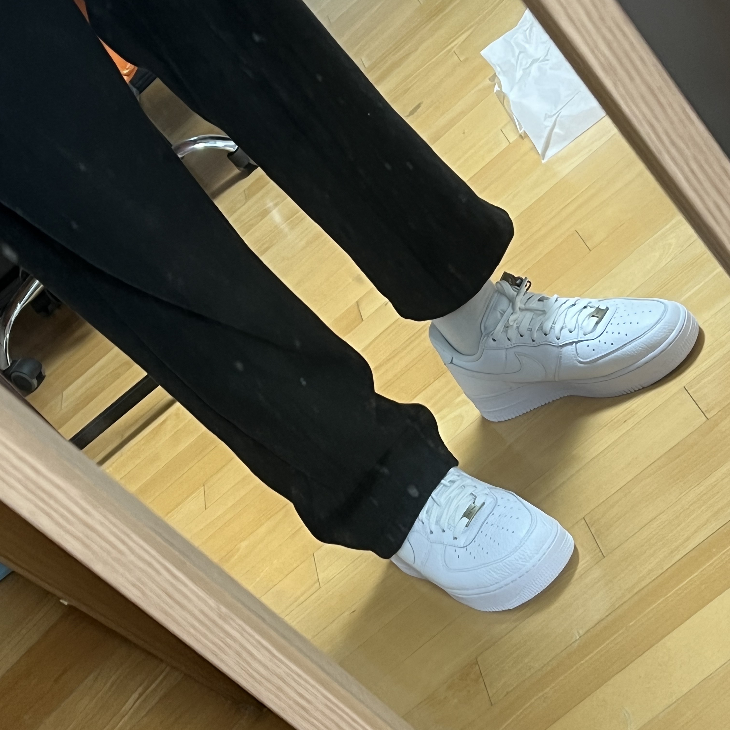 Nike Air Force 1 '07 Low White, Nike Air Force 1 '07 Craft Triple White 착용 스타일 - 2