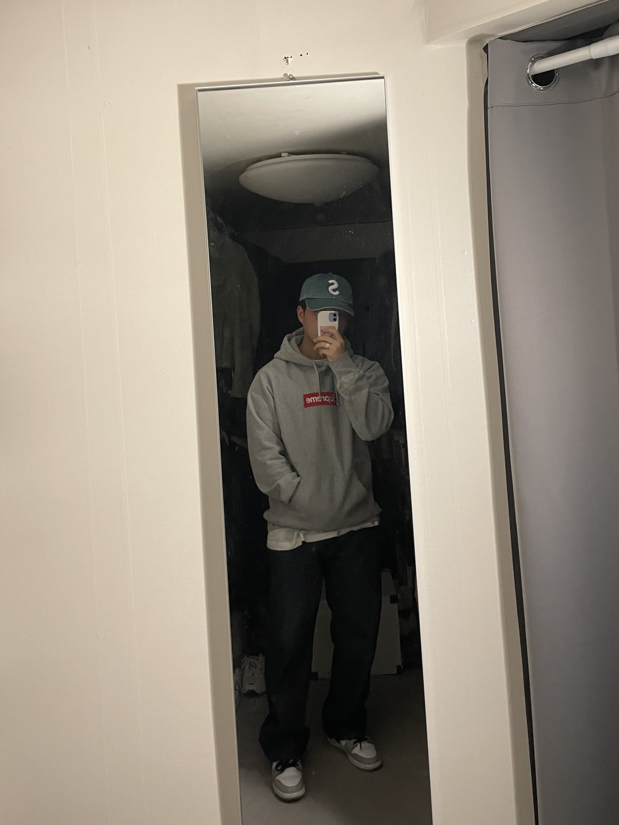 Supreme Pigment Print S Logo 6-Panel Dark Teal - 20SS, (GS) Jordan 1 Mid Light Smoke Grey 착용 스타일
