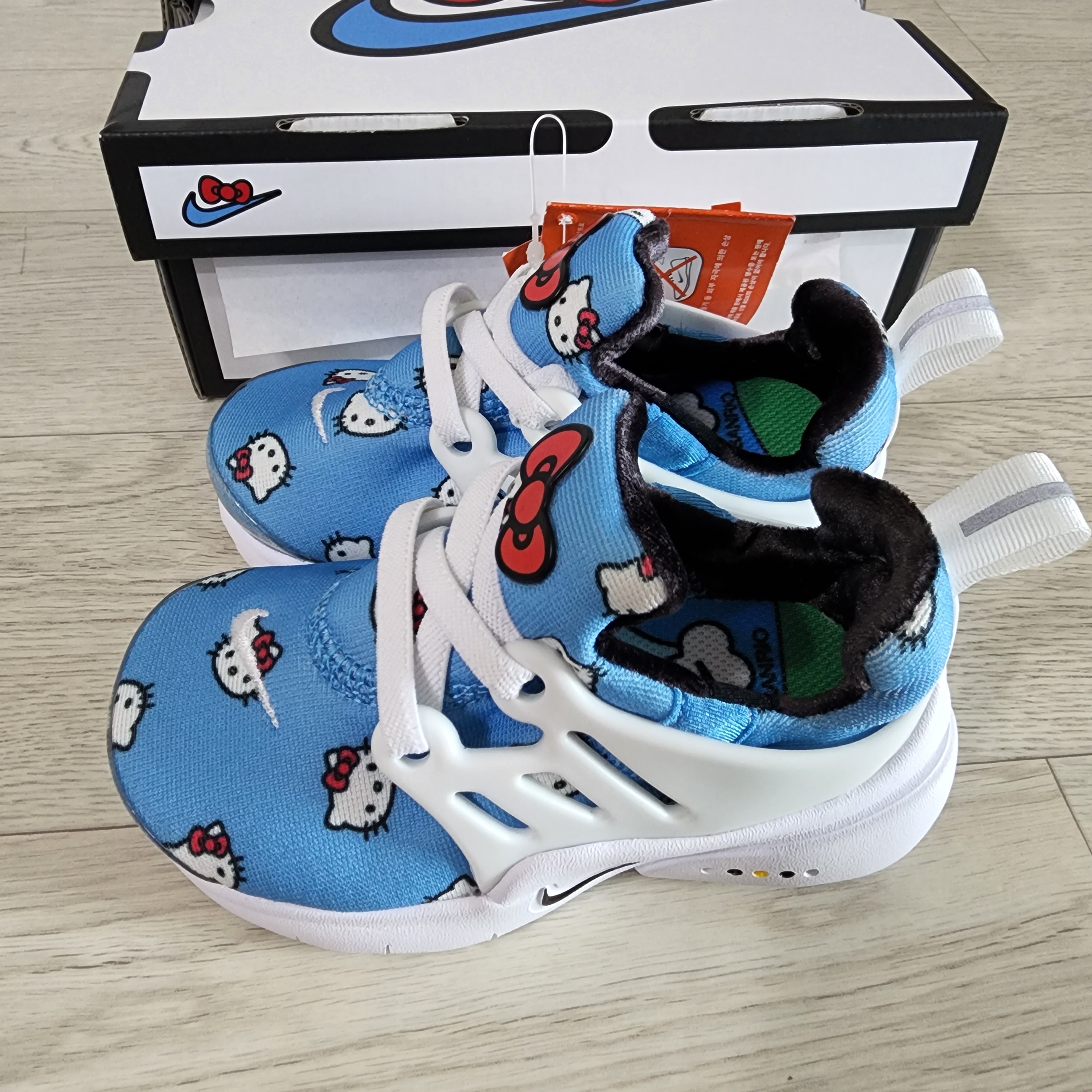 (TD) Nike x Hello Kitty Air Presto University Blue 착용 스타일