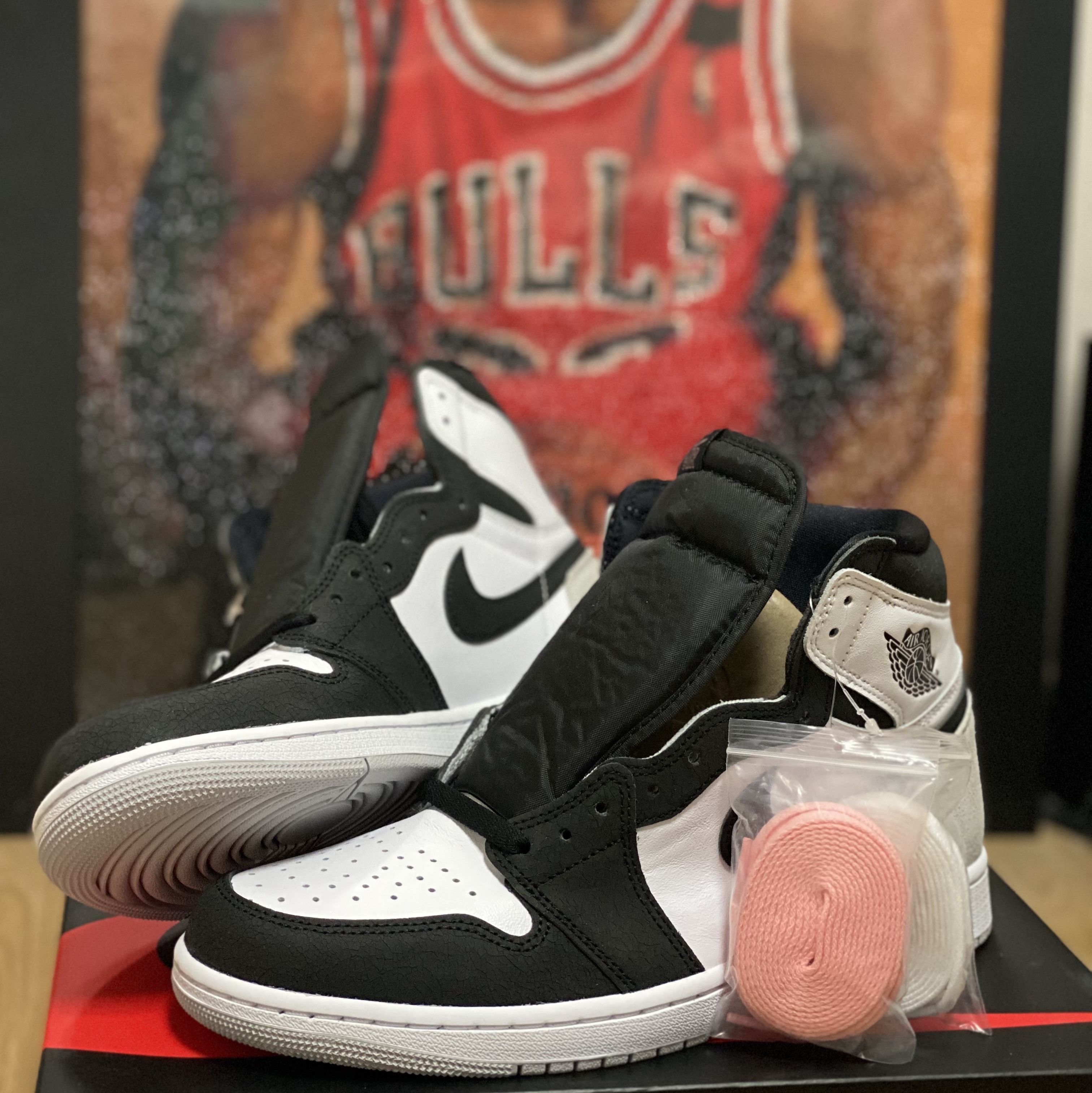 Jordan 1 Retro High OG Bleached Coral 착용 스타일