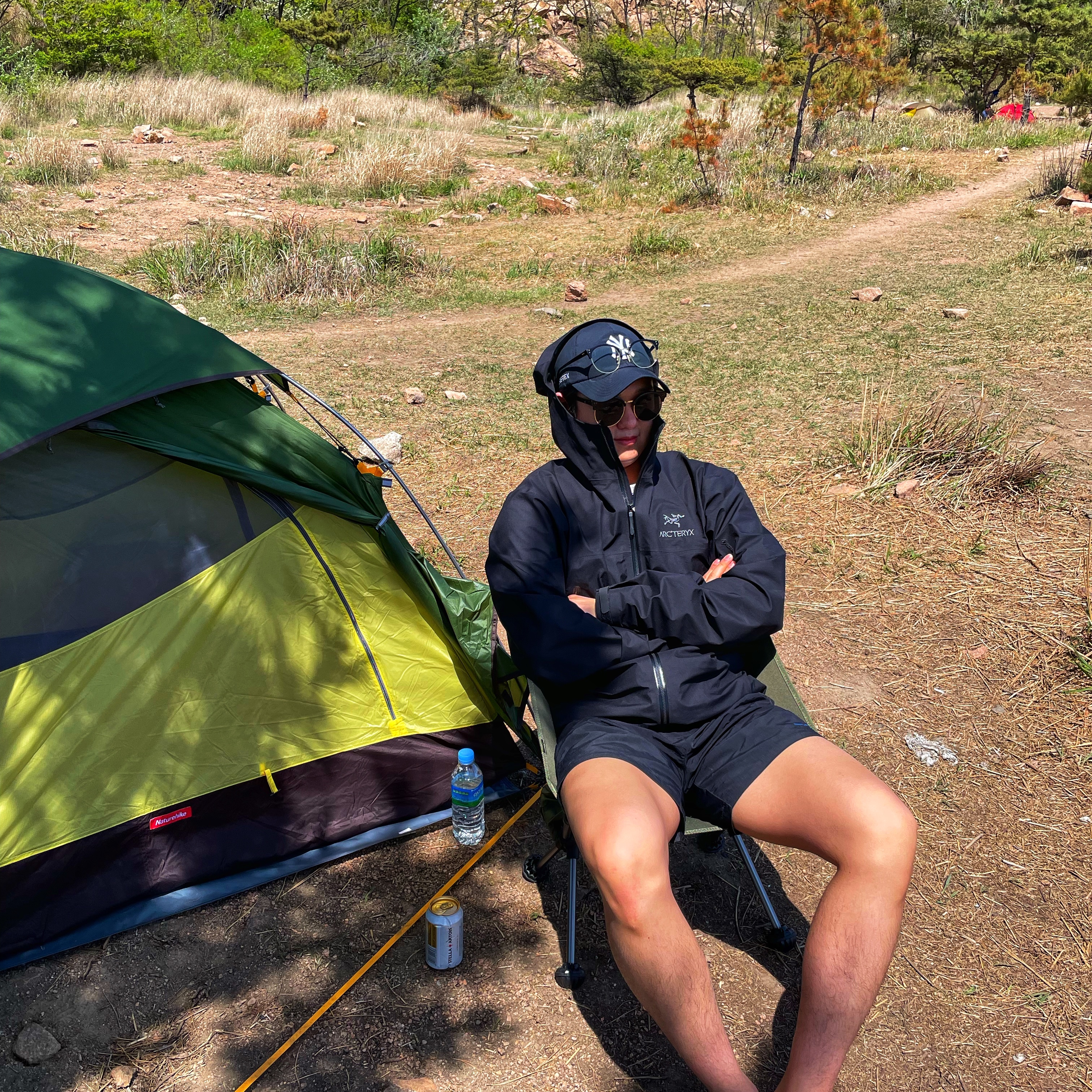 Arc'teryx Beta Jacket Black 착용 스타일 - 1