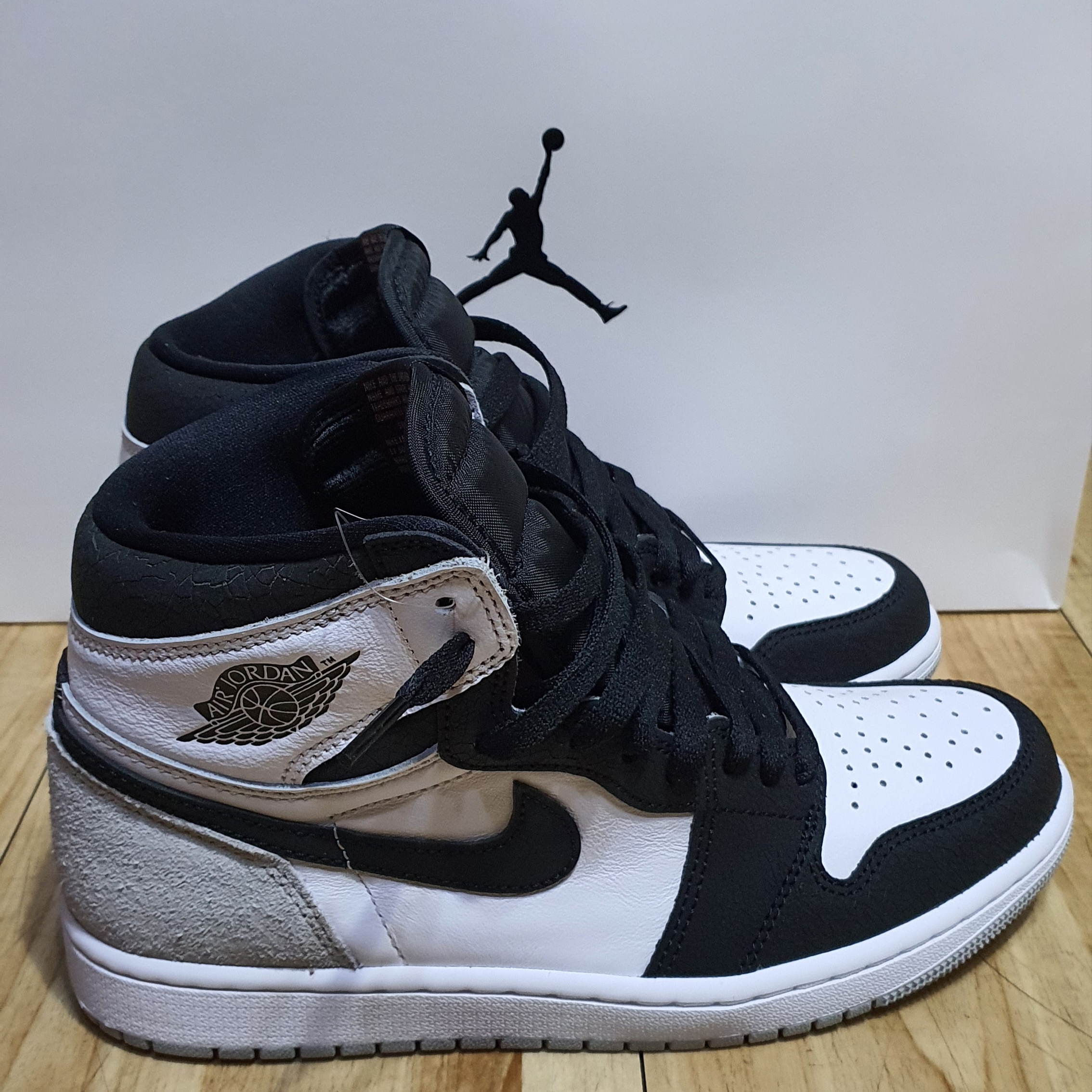 Jordan 1 Retro High OG Bleached Coral 착용 스타일