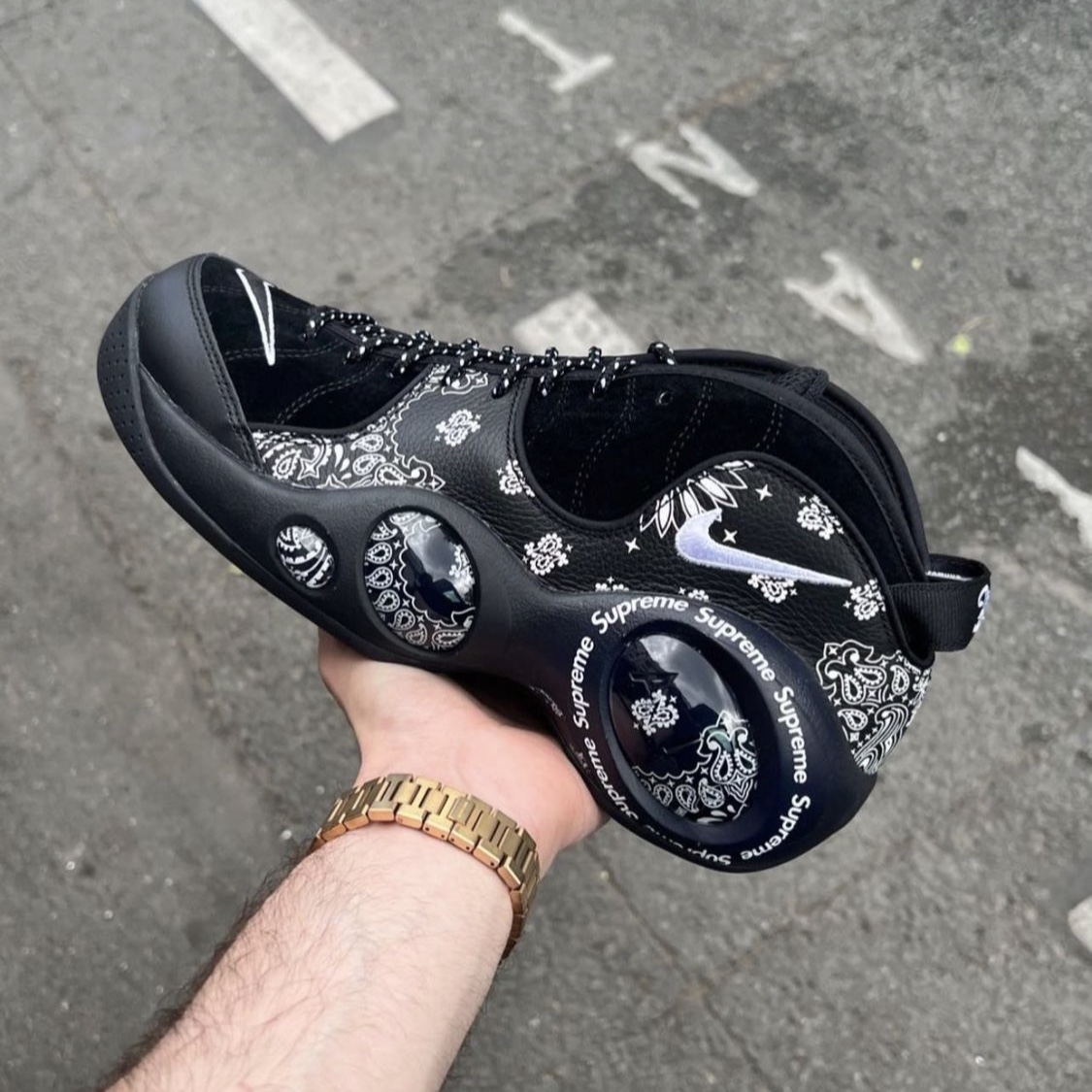 Nike x Supreme Air Zoom Flight 95 SP Black 착용 스타일