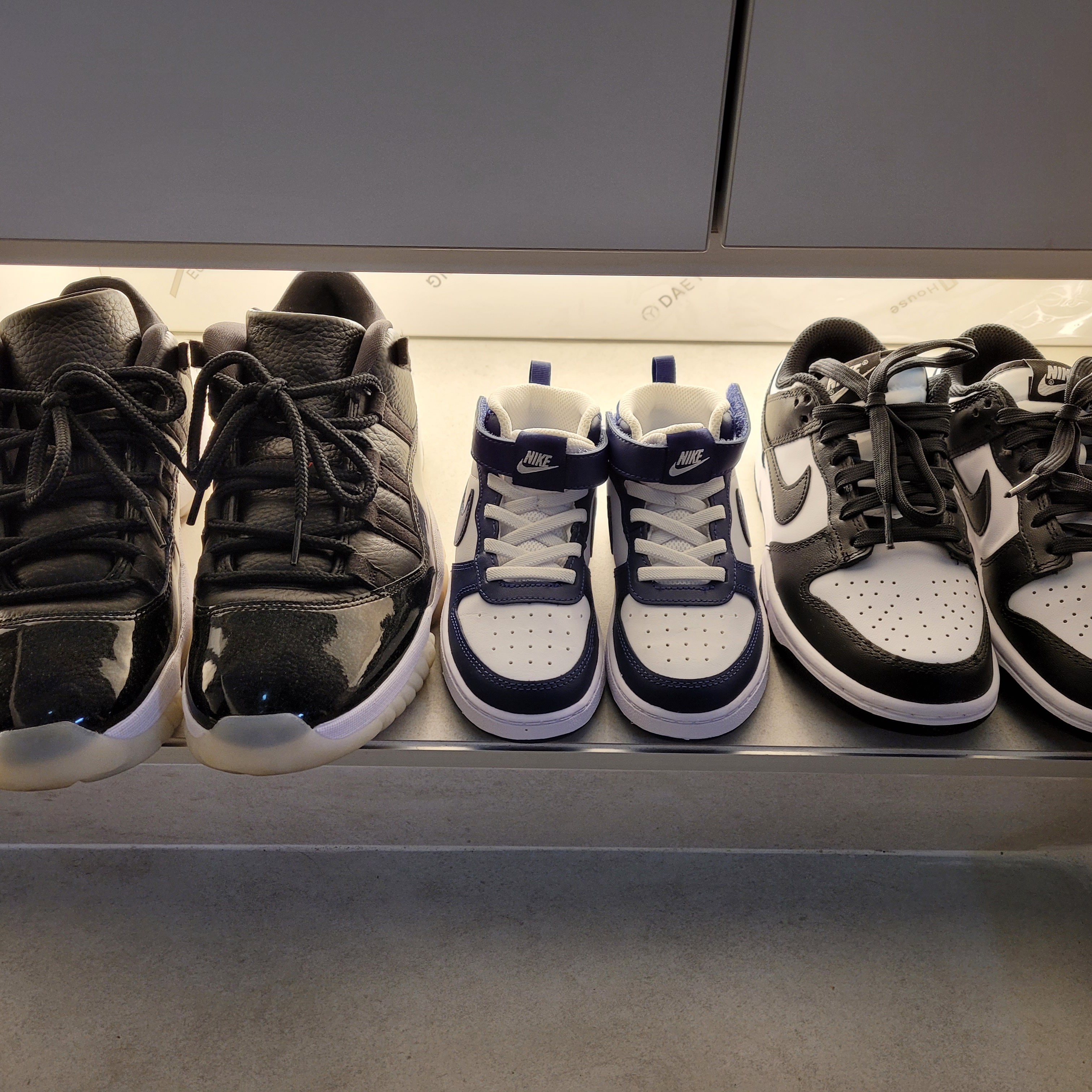 Nike Dunk Low Retro Black, Jordan 11 Retro Low 72-10 착용 스타일