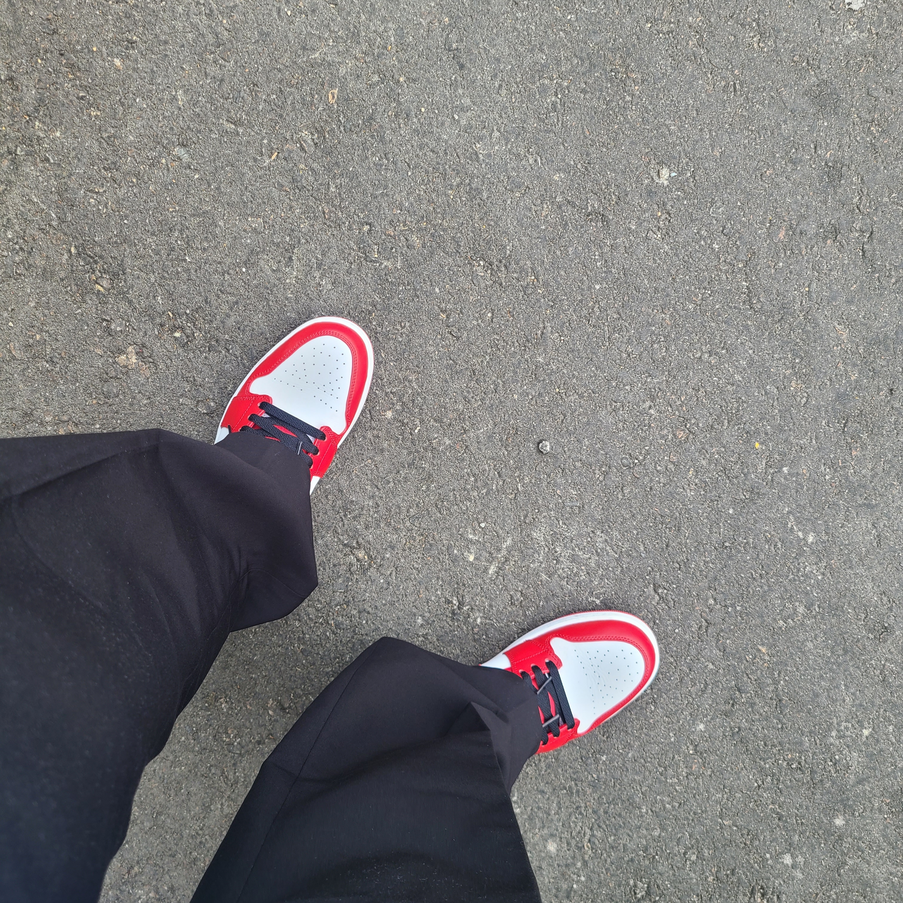 Jordan 1 Low White Gym Red Black, (GS) Jordan 1 Low White Gym Red Black 착용 스타일