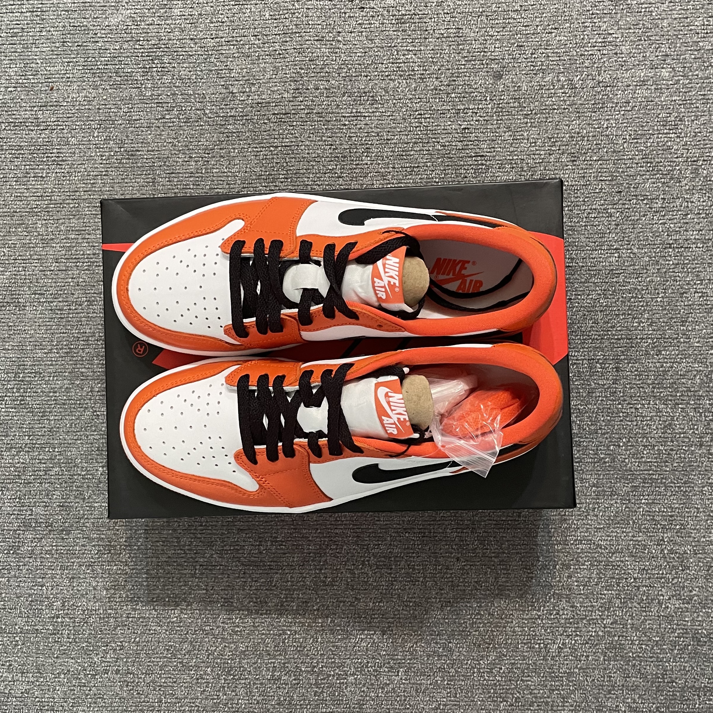 Jordan 1 Low OG Starfish 착용 스타일 - 2