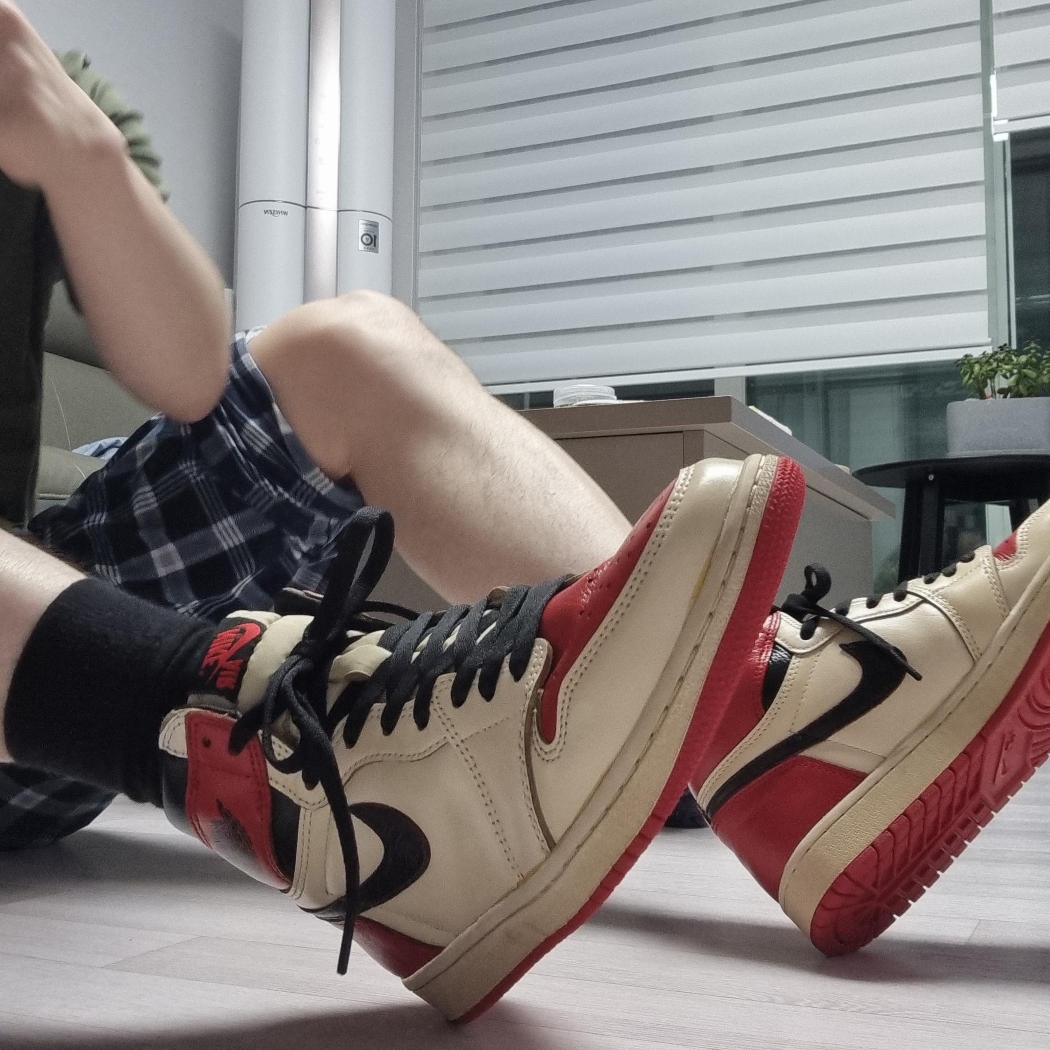 Jordan 1 Retro High OG Heritage, (GS) Jordan 1 Retro High OG Heritage 착용 스타일 - 3