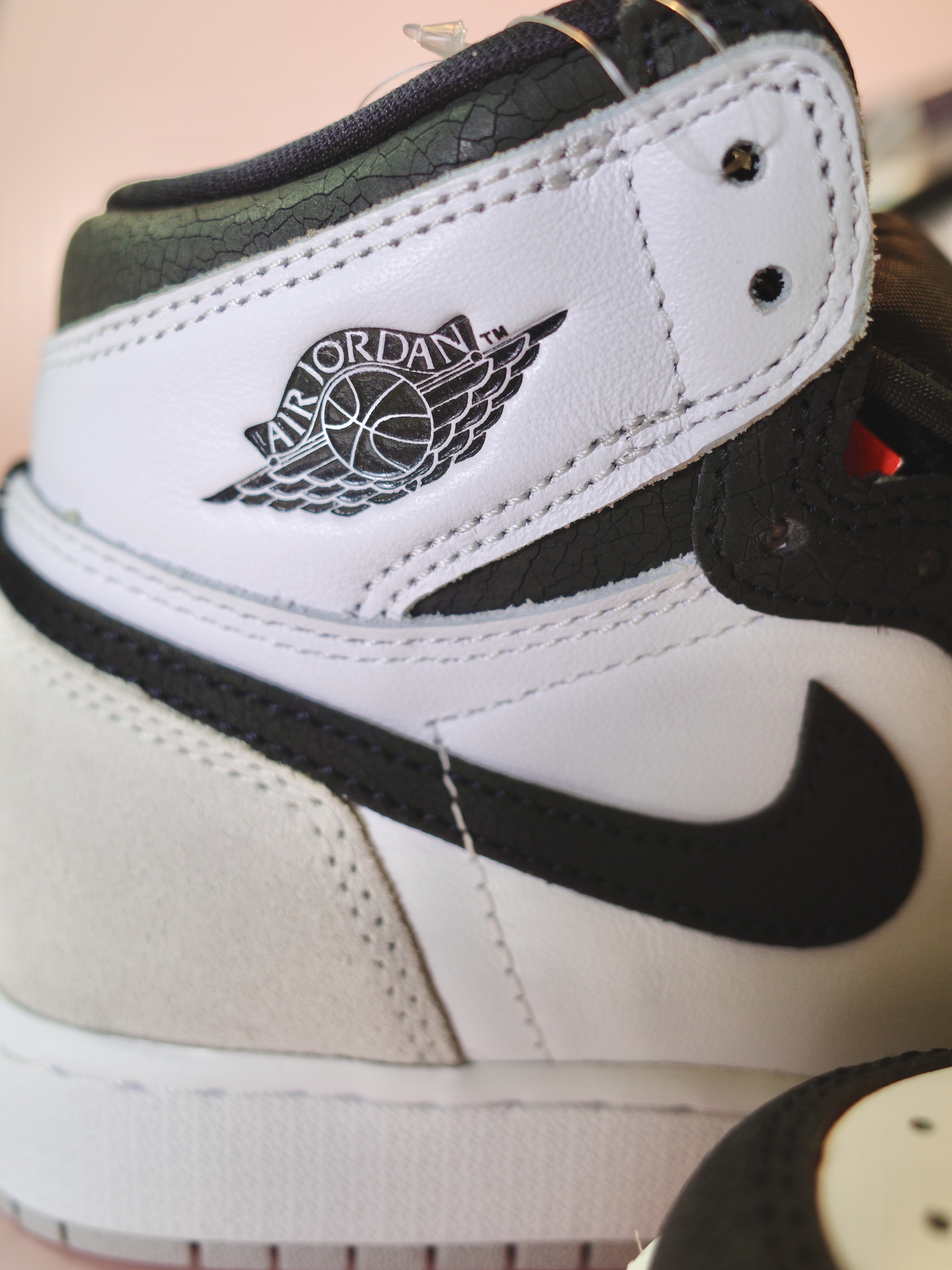 Jordan 1 Retro High OG Bleached Coral, (GS) Jordan 1 Retro High OG Bleached Coral 착용 스타일 - 3