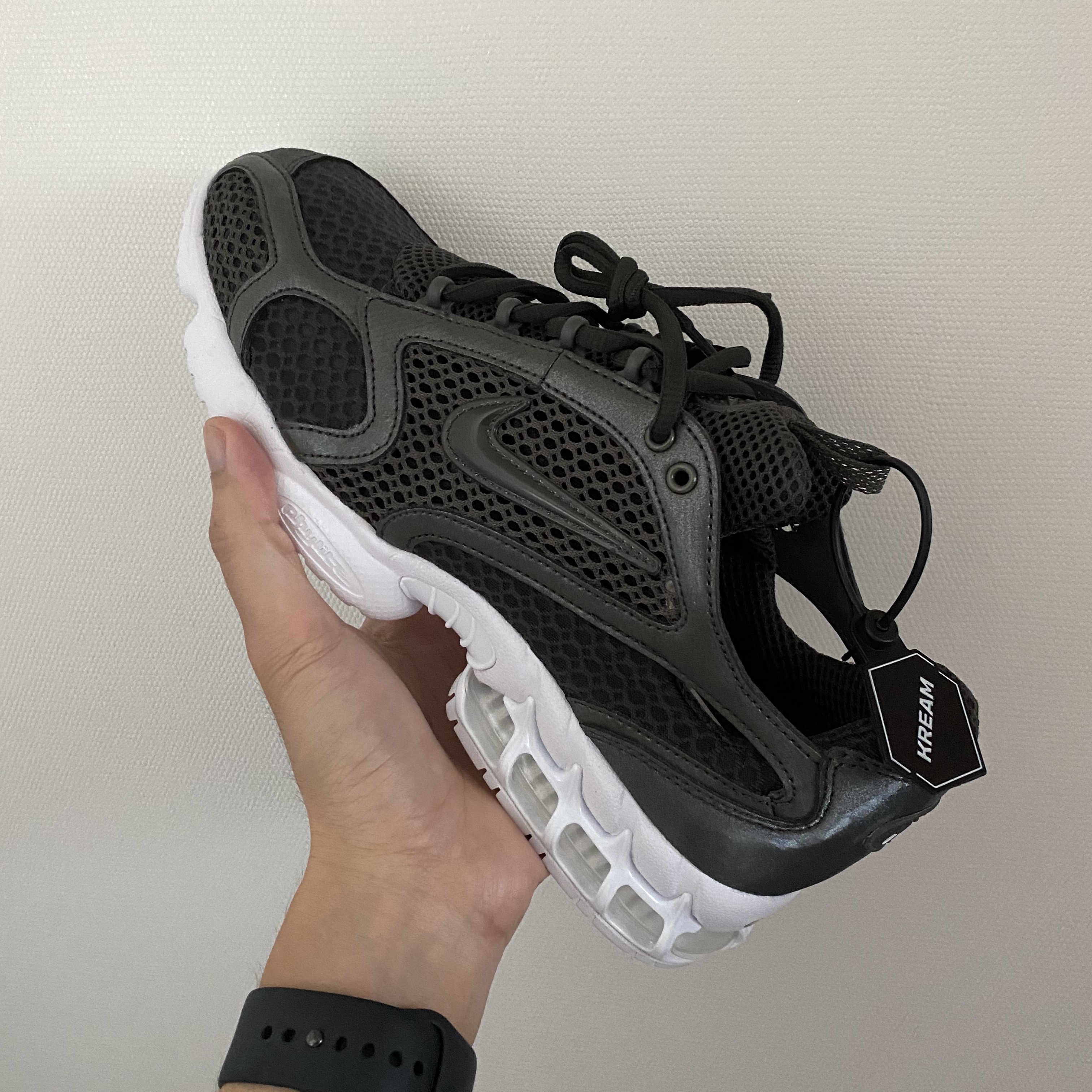 Nike Air Zoom Spiridon Cage 2 Newsprint 착용 스타일