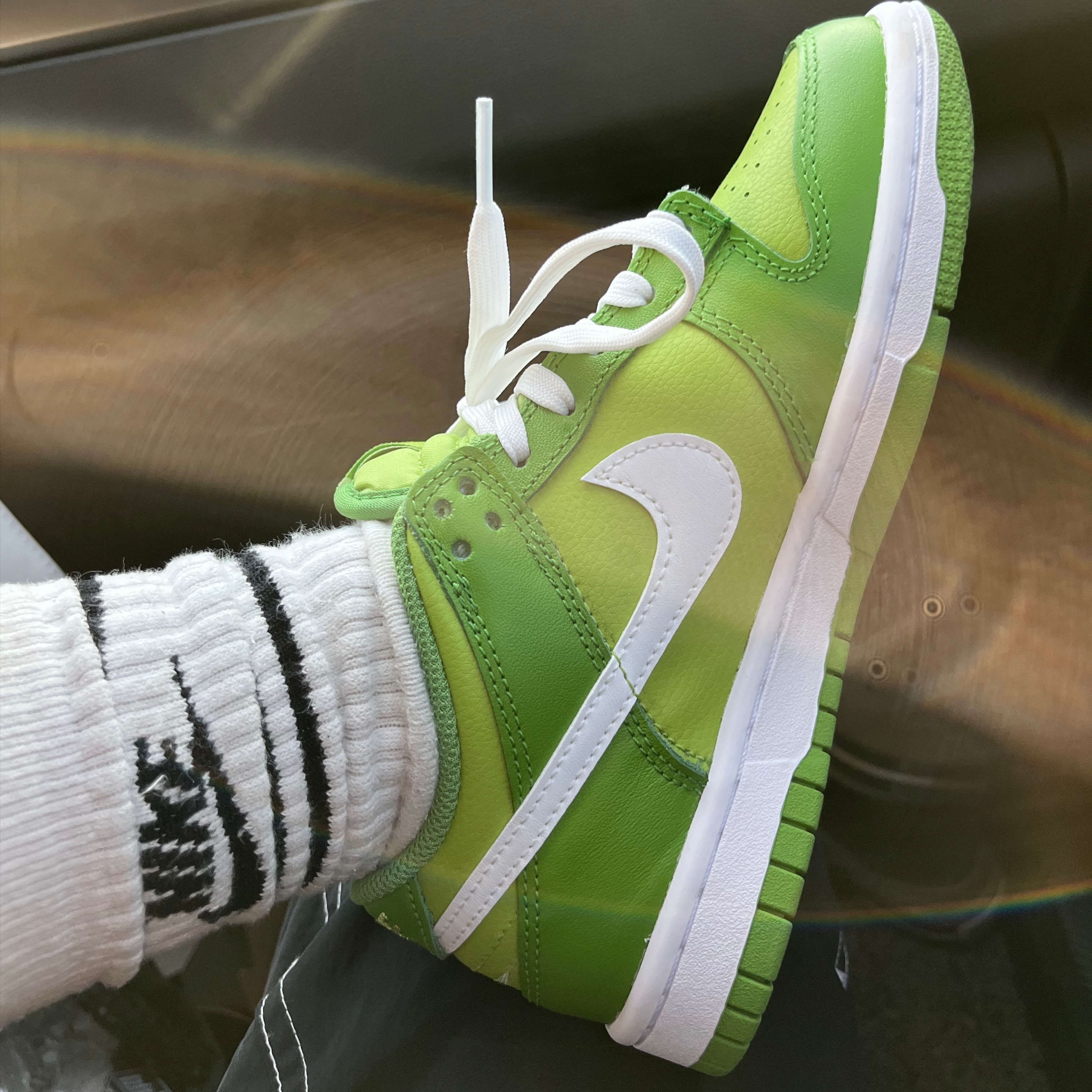 (GS) Nike Dunk Low Vivid Green 착용 스타일