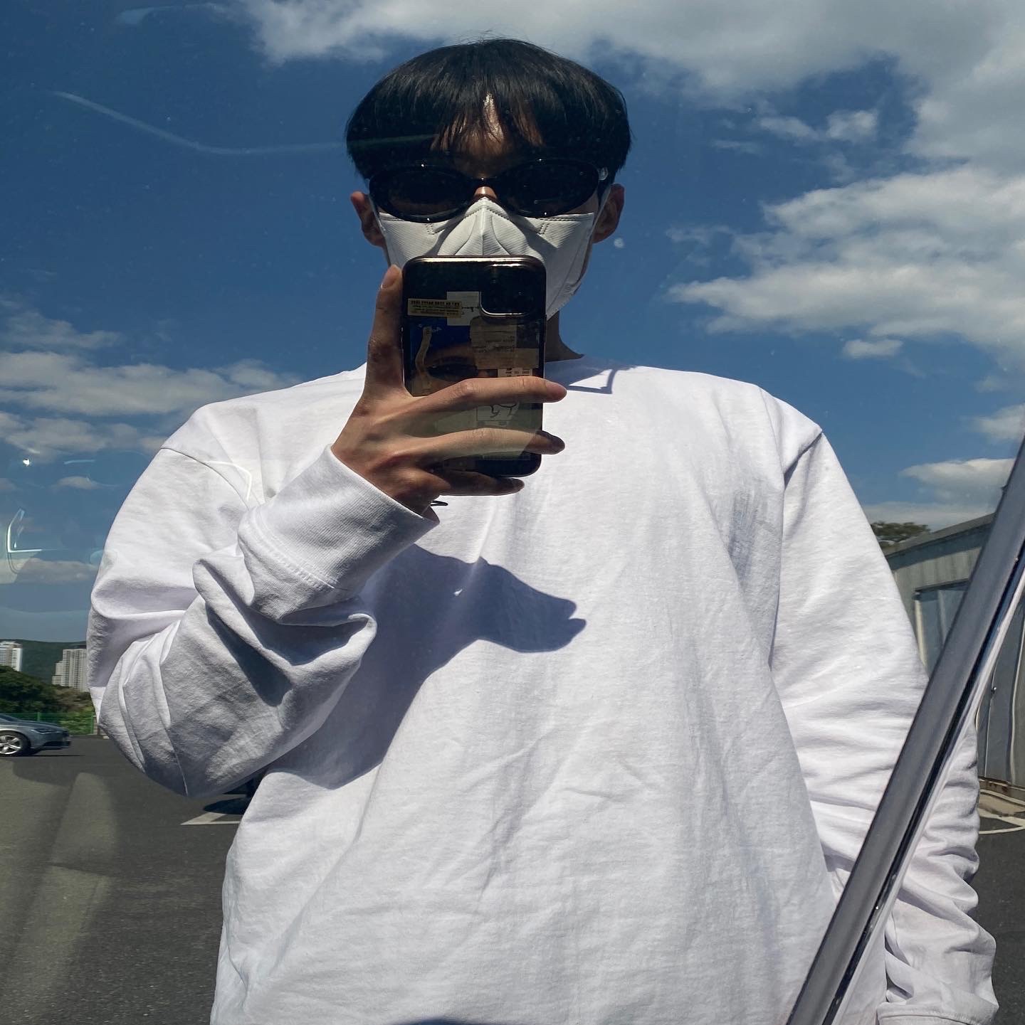 Stussy Basic Stussy LS T-Shirt White 2022 착용 스타일 - 3