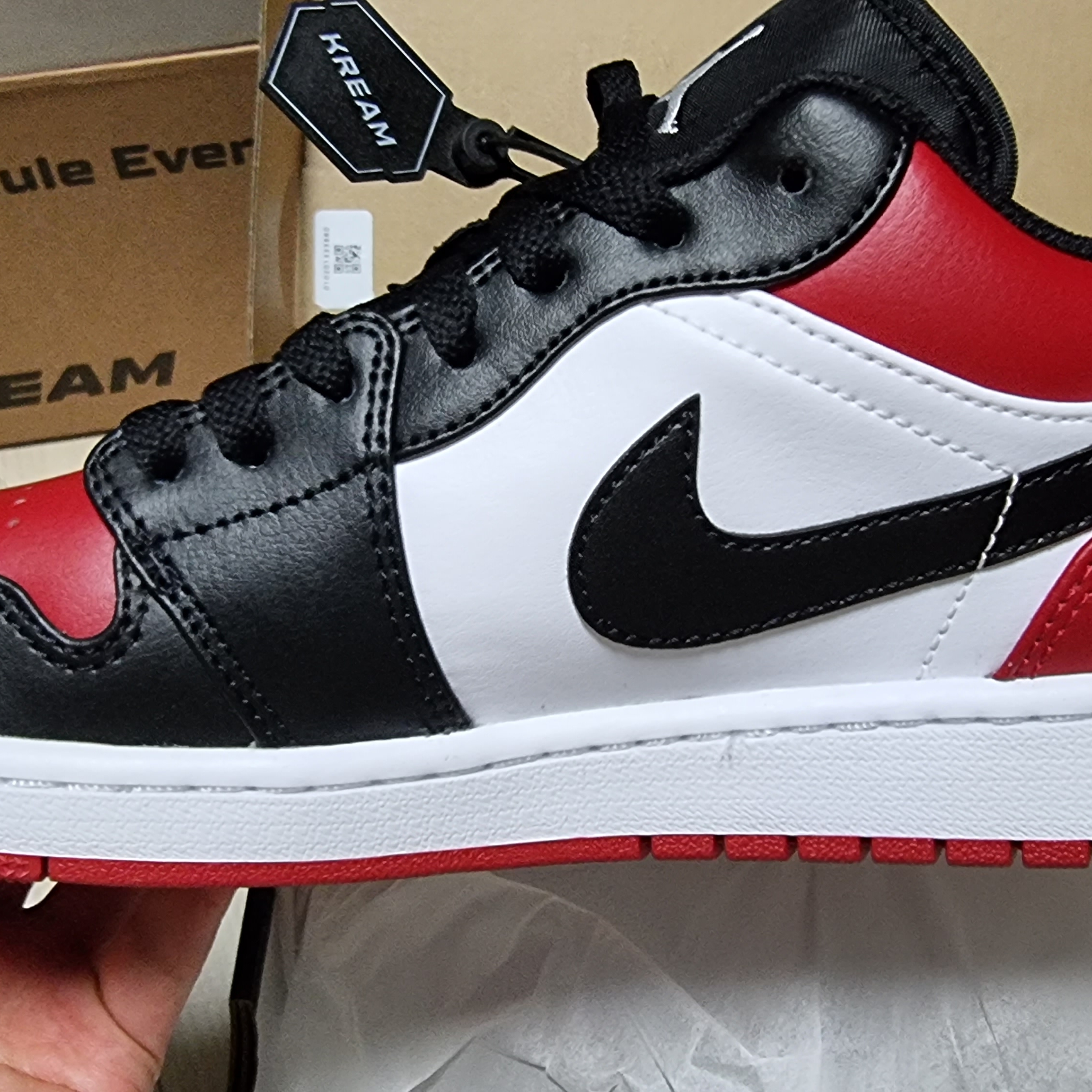 Jordan 1 Low Bred Toe 착용 스타일 - 1