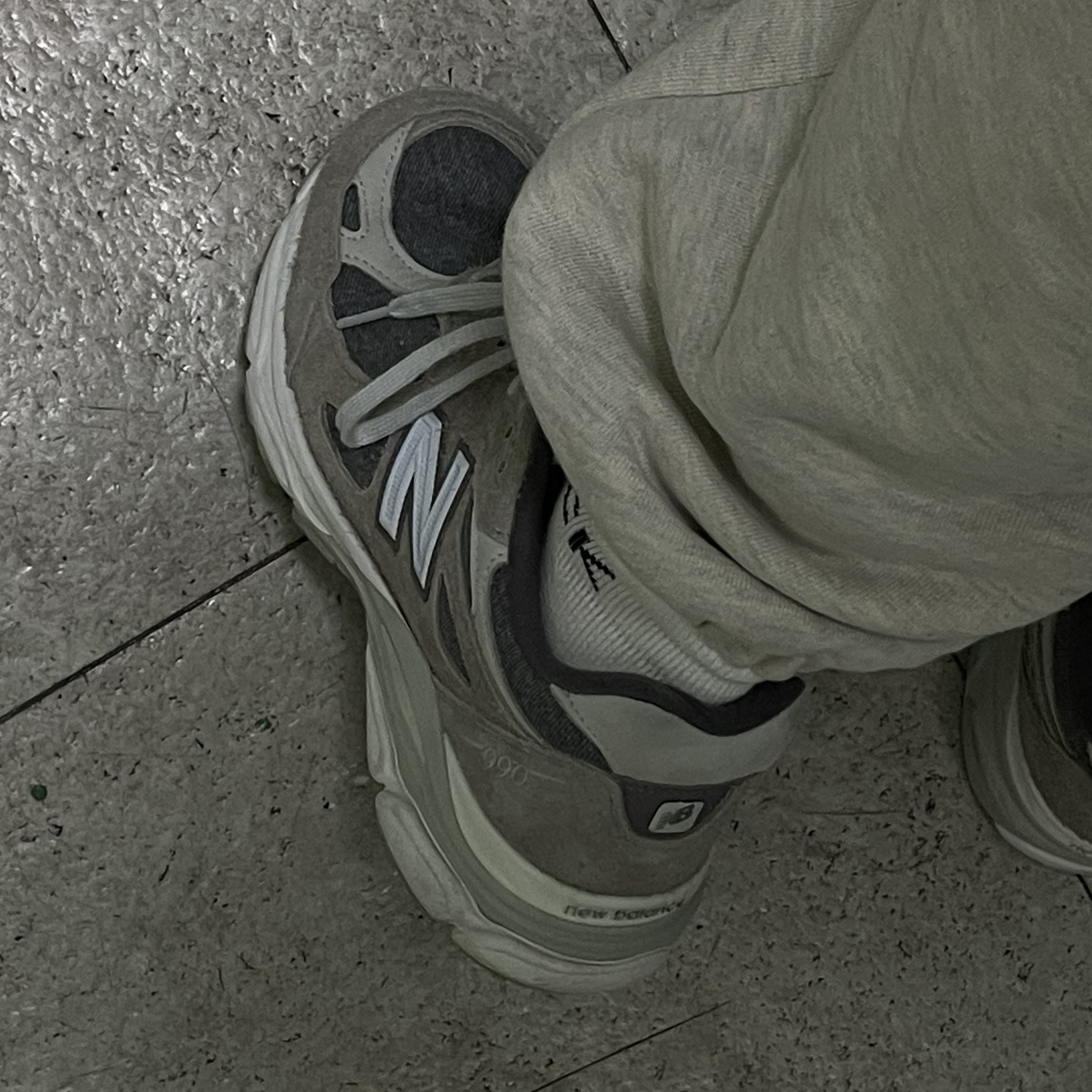 New Balance x Levi's 990v3 Grey (Levi's Tag) 착용 스타일