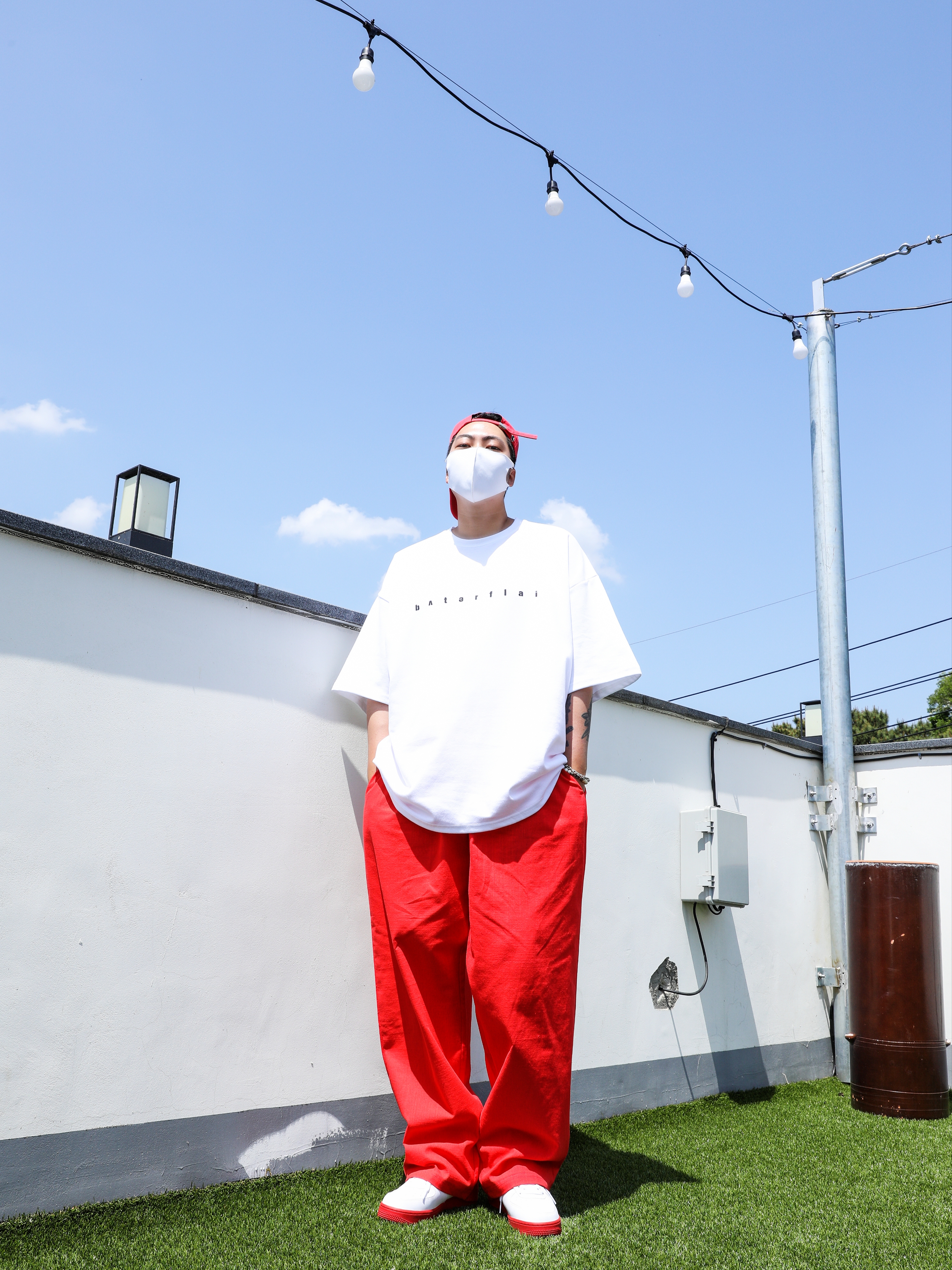 Nike Air Force 1 Low White Red Midsole 착용 스타일 - 2