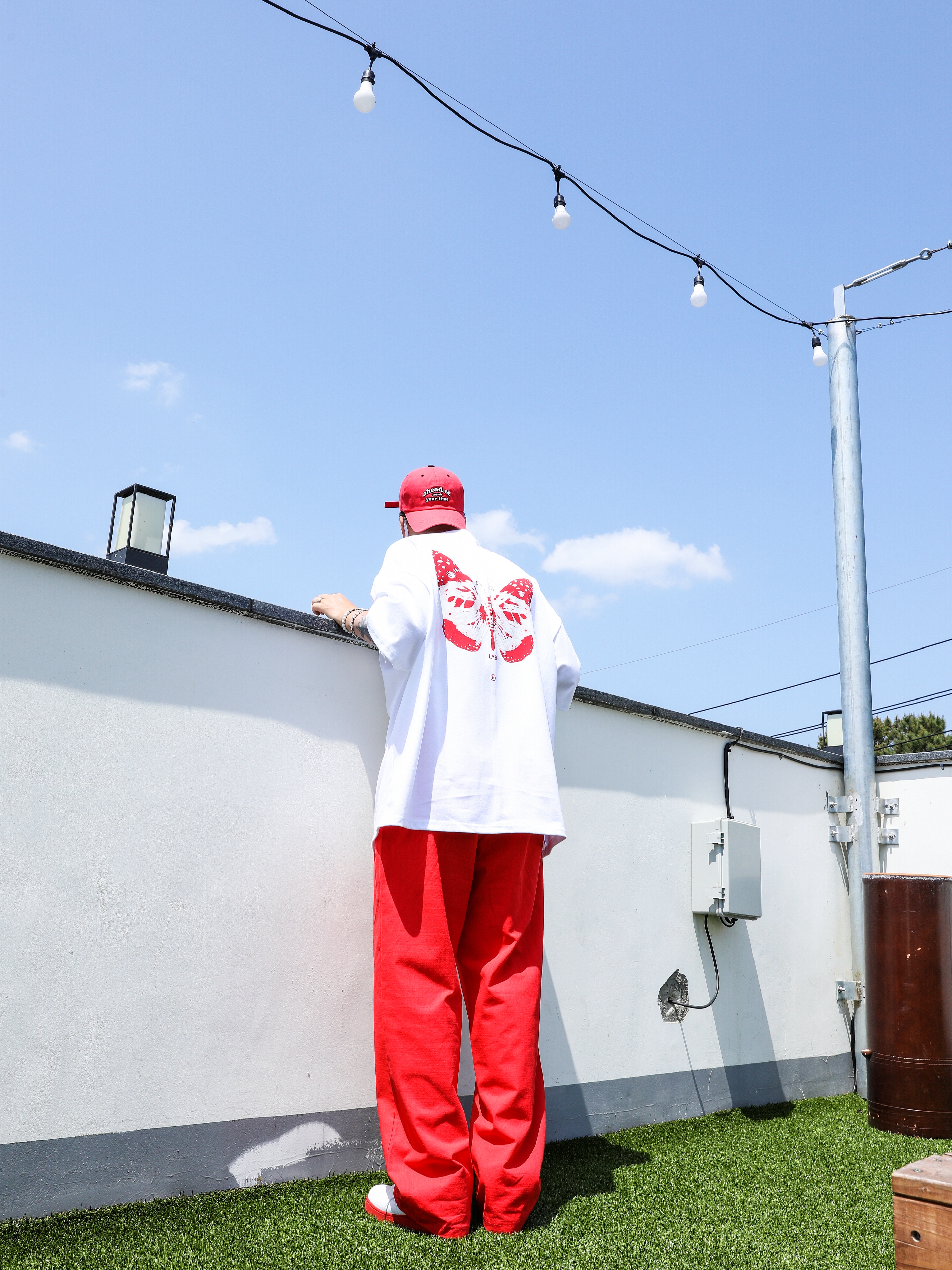 Nike Air Force 1 Low White Red Midsole 착용 스타일 - 1