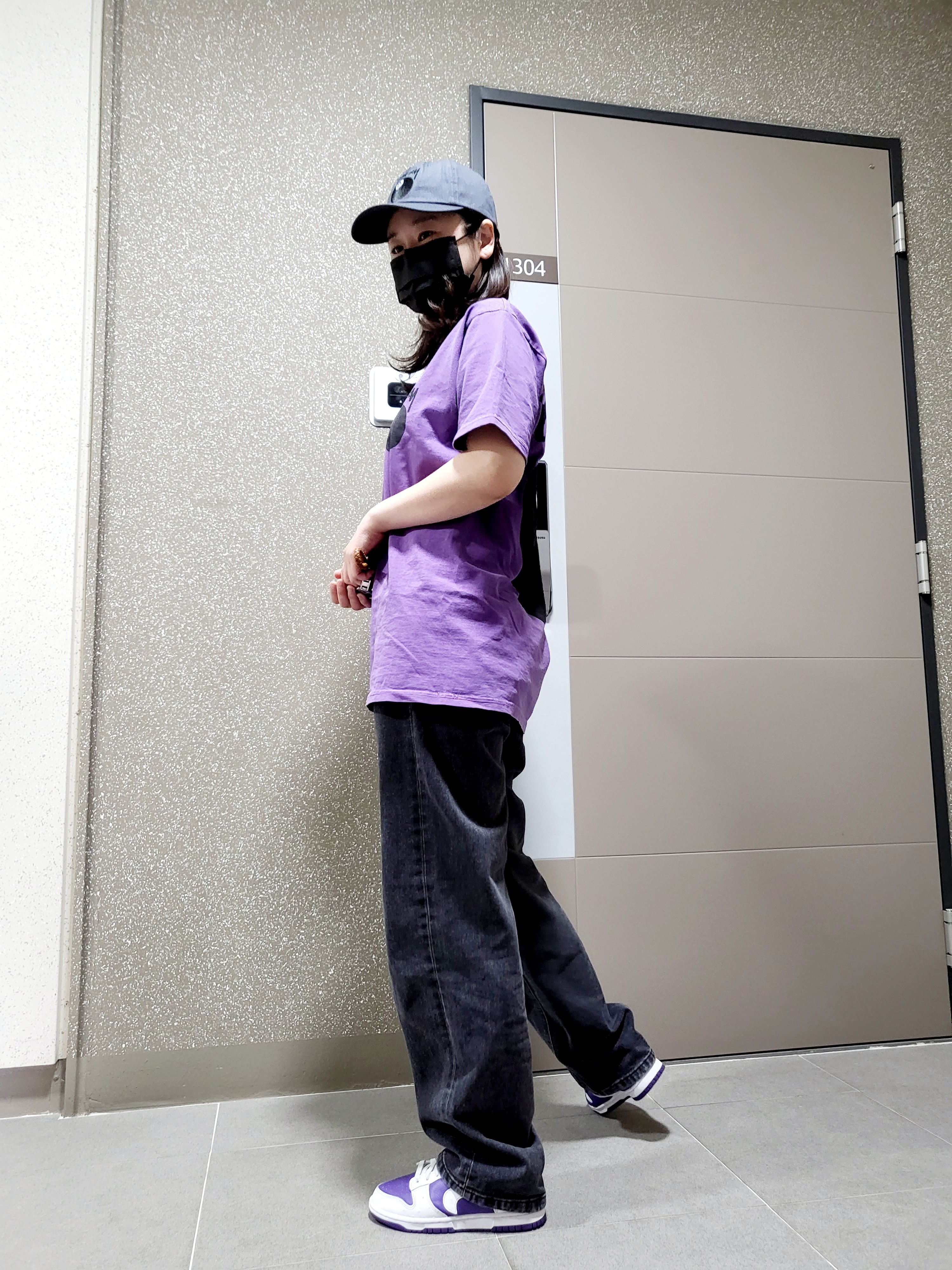 Stussy 8 Ball Pigment Dyed T-Shirt Purple - 21FW, Stussy Stock 8 Ball Low Pro Cap Dark Grey 착용 스타일 - 2