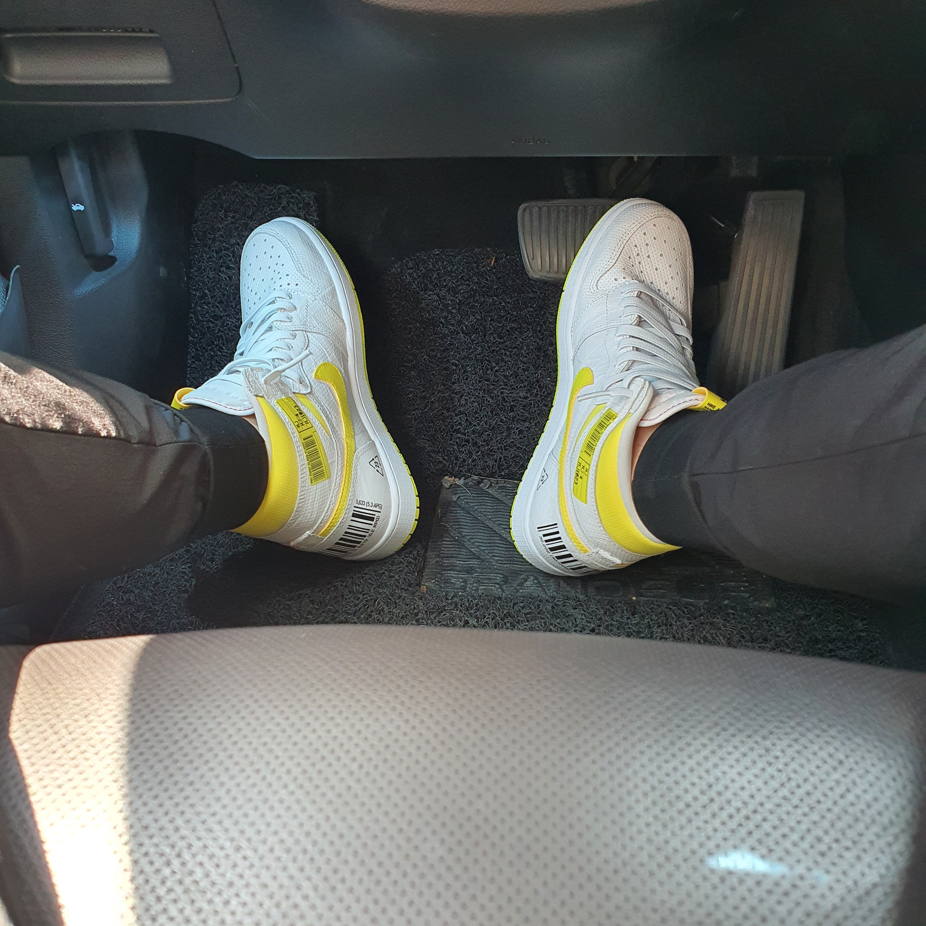 Jordan 1 Retro High OG First Class Flight 착용 스타일 - 1