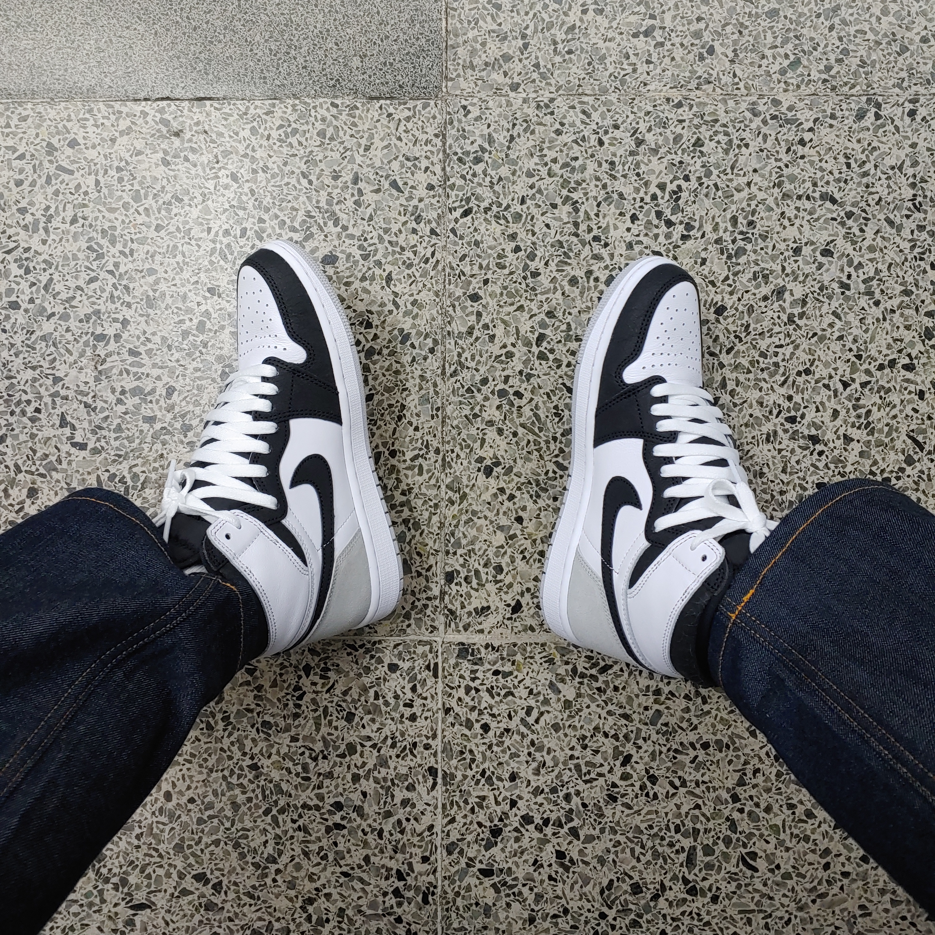 Jordan 1 Retro High OG Bleached Coral 착용 스타일