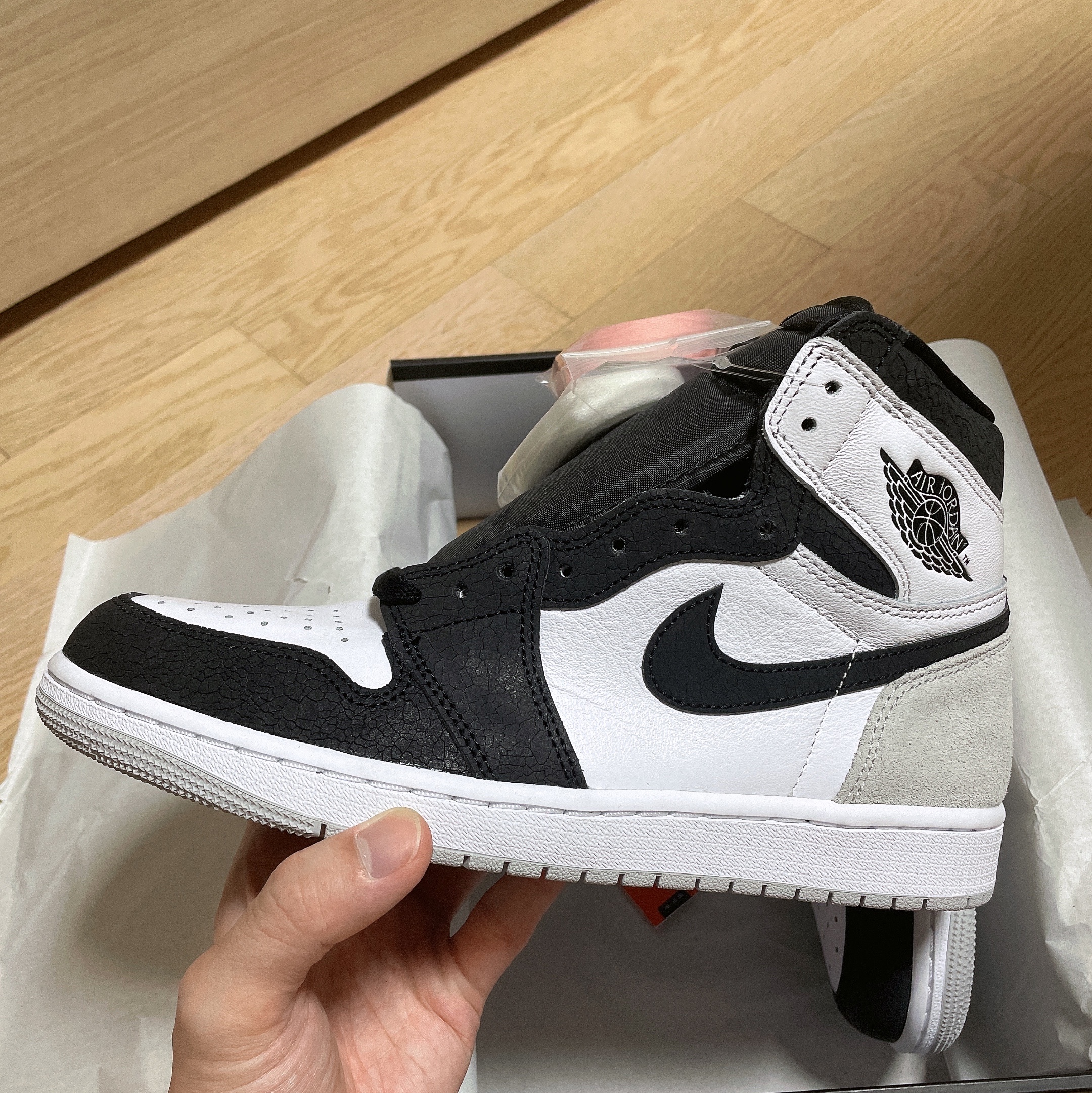 Jordan 1 Retro High OG Bleached Coral 착용 스타일 - 2