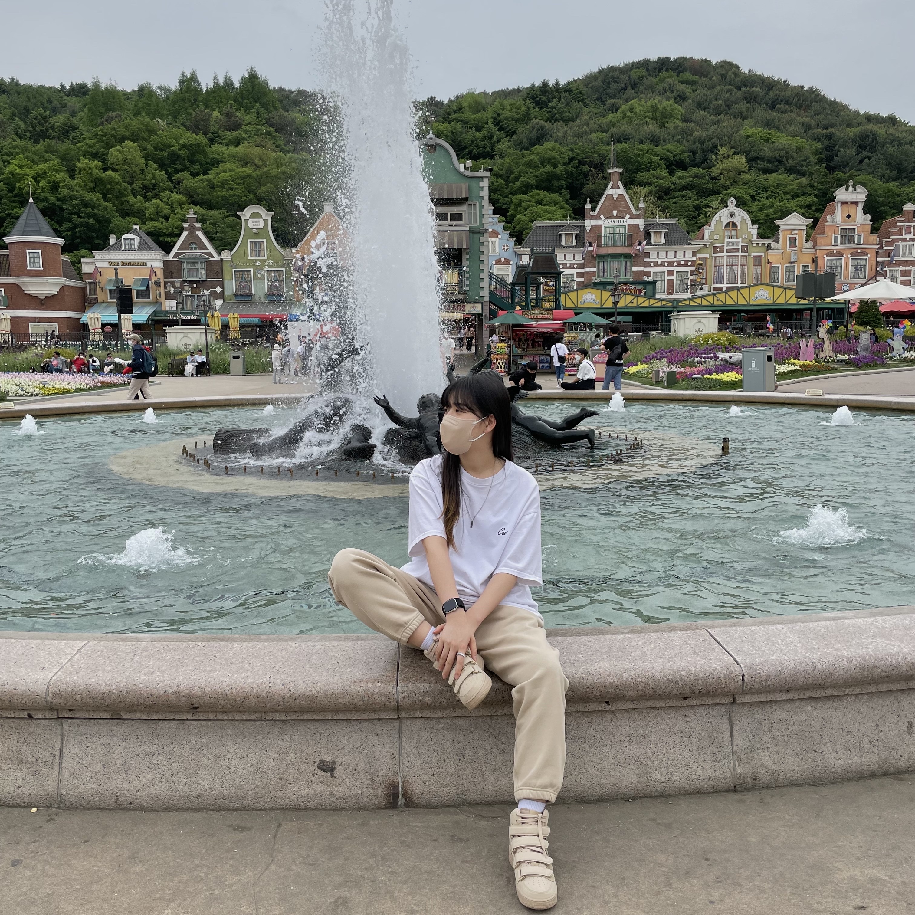 Nike x Billie Eilish NRG Fleece Pants Mushroom - US/EU, Nike x Billie Eilish Air Force 1 High '07 SP Mushroom 착용 스타일