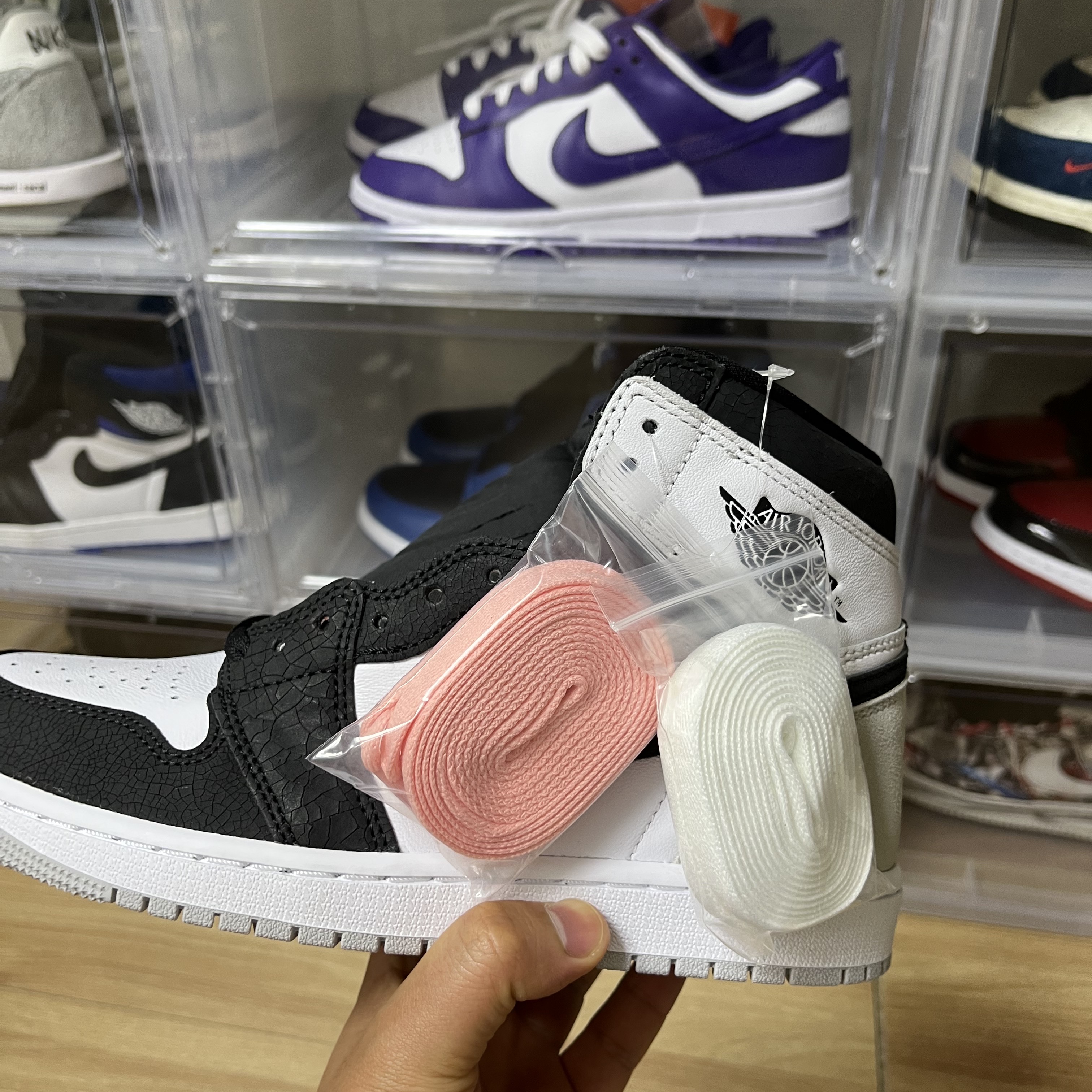 Jordan 1 Retro High OG Bleached Coral 착용 스타일 - 4