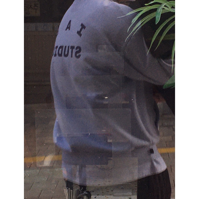 IAB Studio Half Zip Pullover Light Gray 착용 스타일