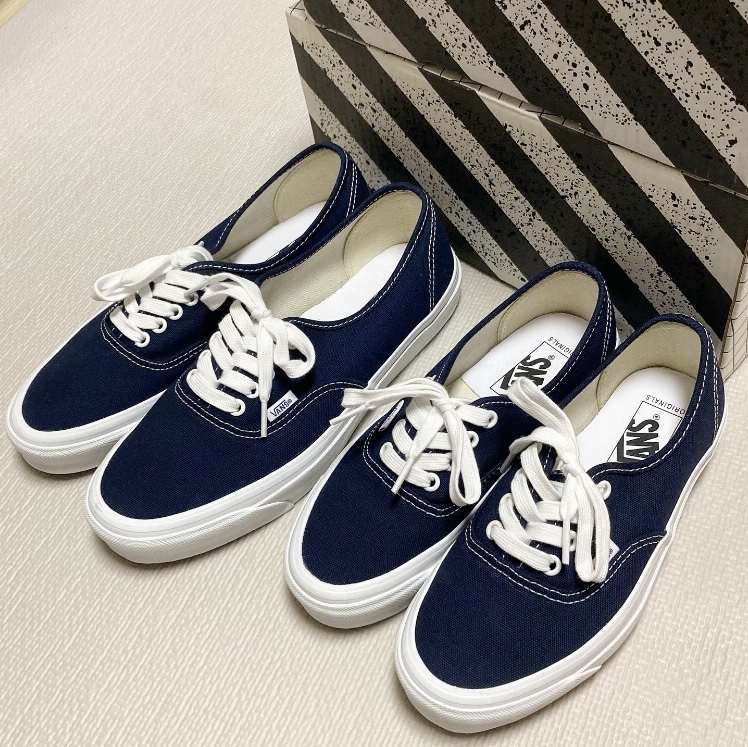 Vans Vault OG Authentic LX Navy 착용 스타일