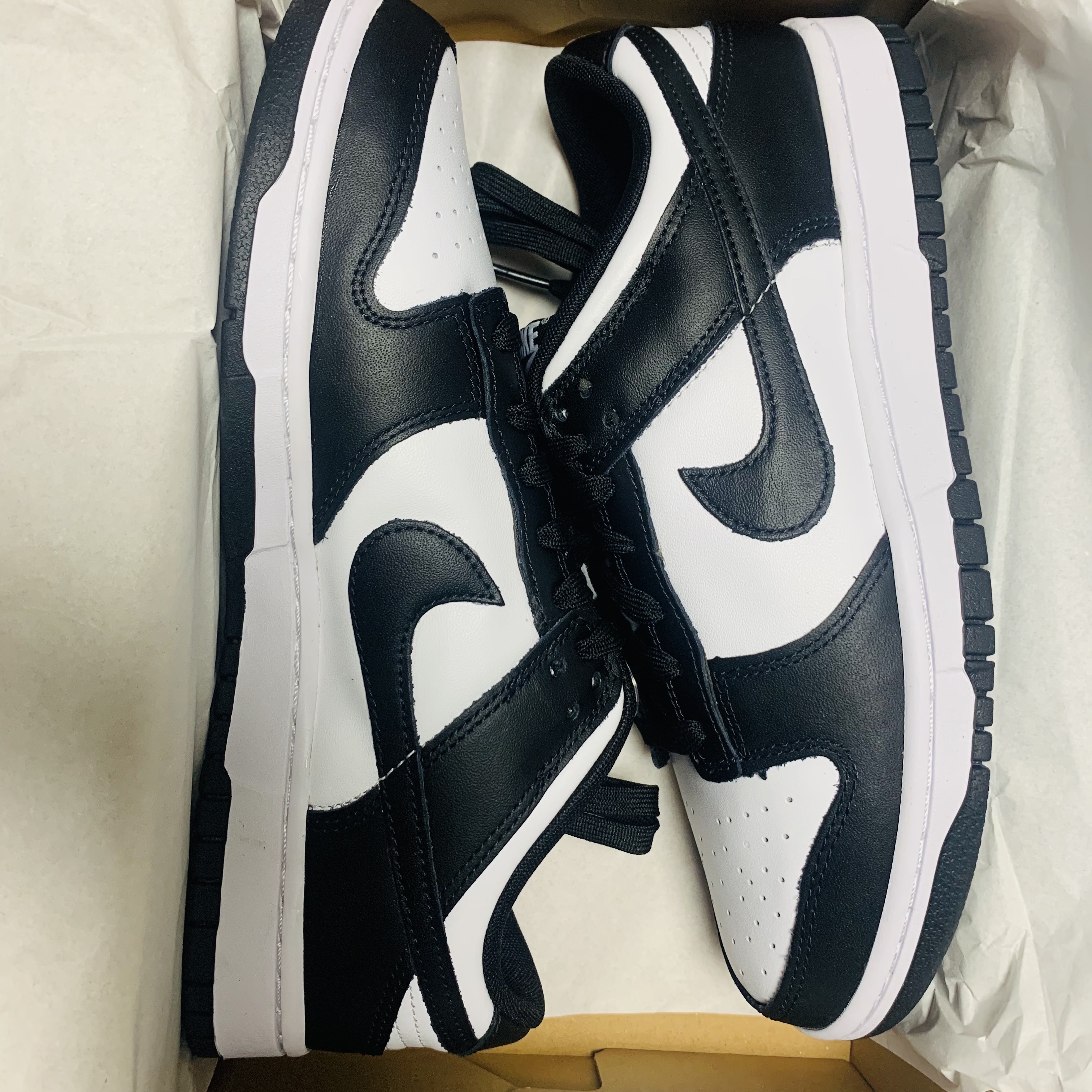 Nike Dunk Low Retro Black 착용 스타일