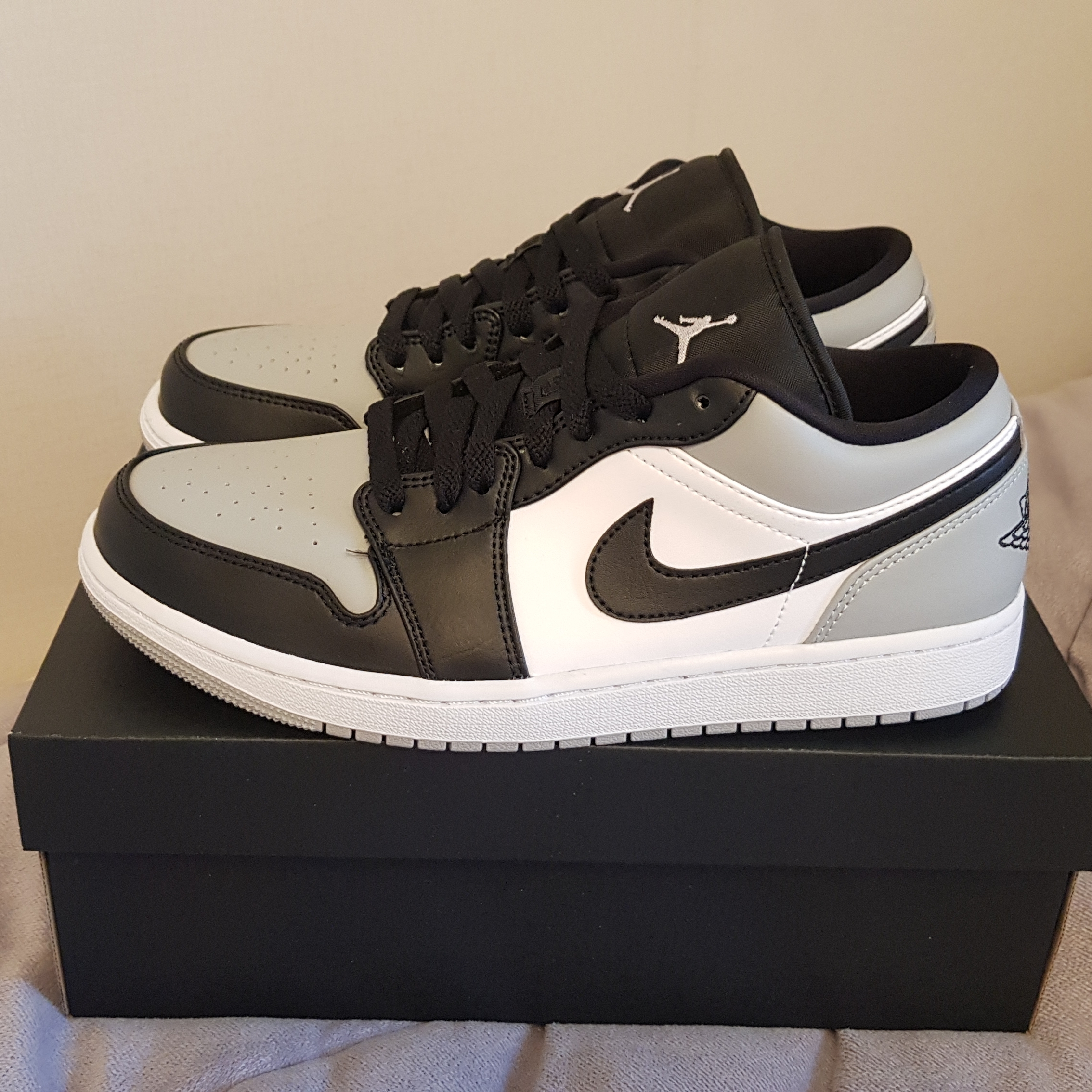 Jordan 1 Low Light Smoke Grey Black 착용 스타일 - 1